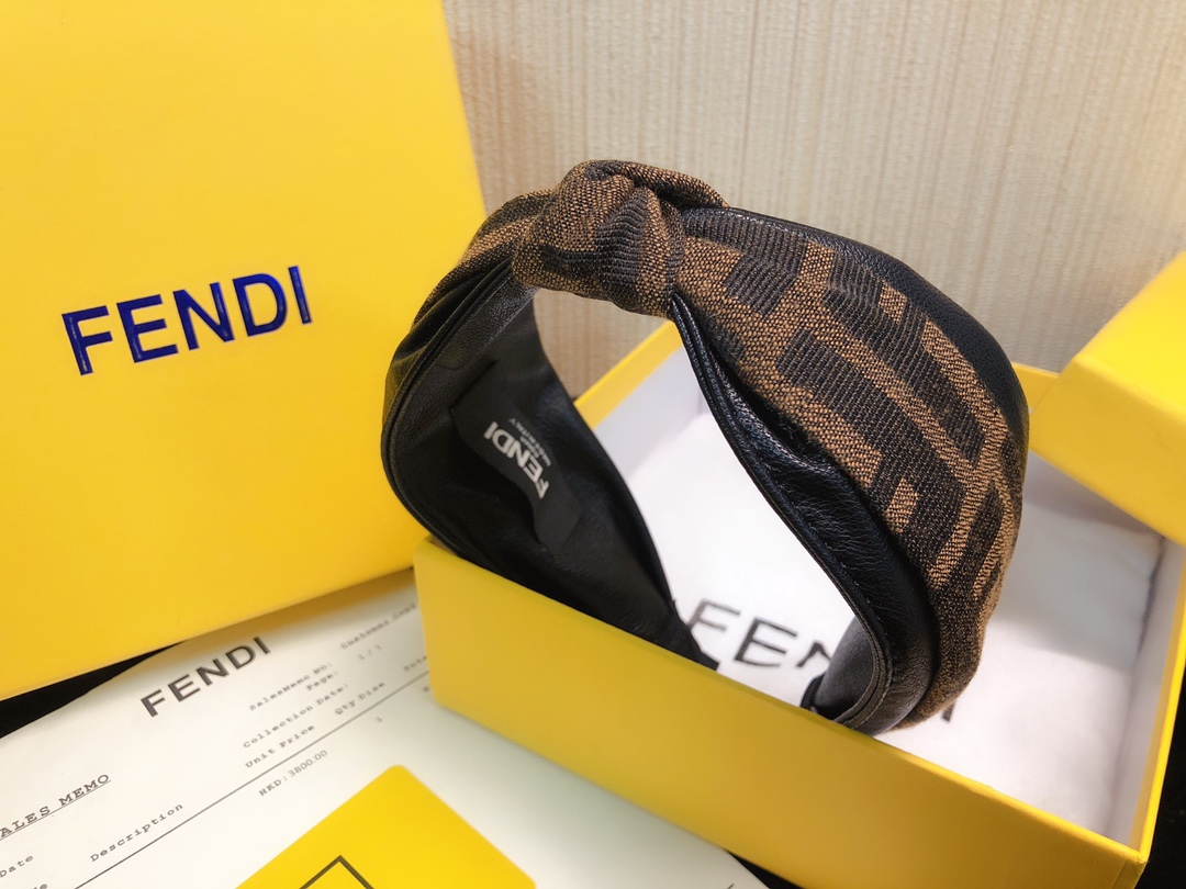 NO:300417,50 new Fendi) classic hot hairband versatile style hairpins, hairpins, fendi, fendi, fendi, hairpins1986090950 上新Fendi芬迪）经典爆款发箍 百搭永不出错的款式发夹,发夹,fendi,fendi,hairpins,accessory