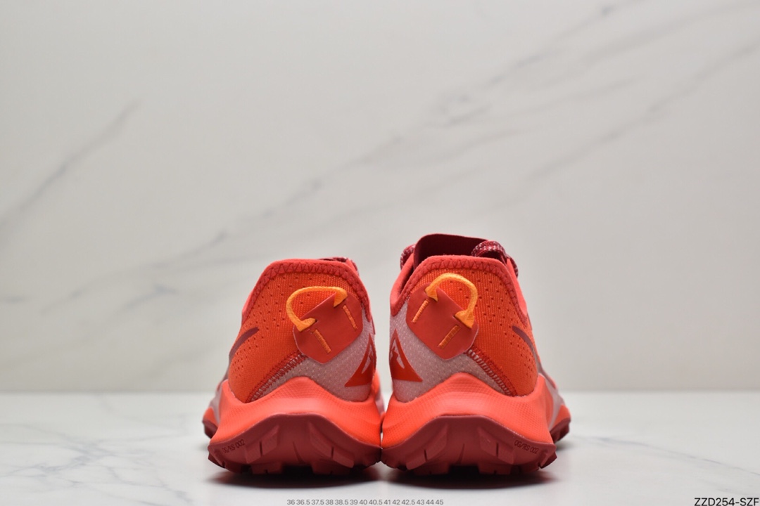 250 耐克Nike Air Zoom Terra Kiger 7 征服荒野系列穿上 DM9469-800