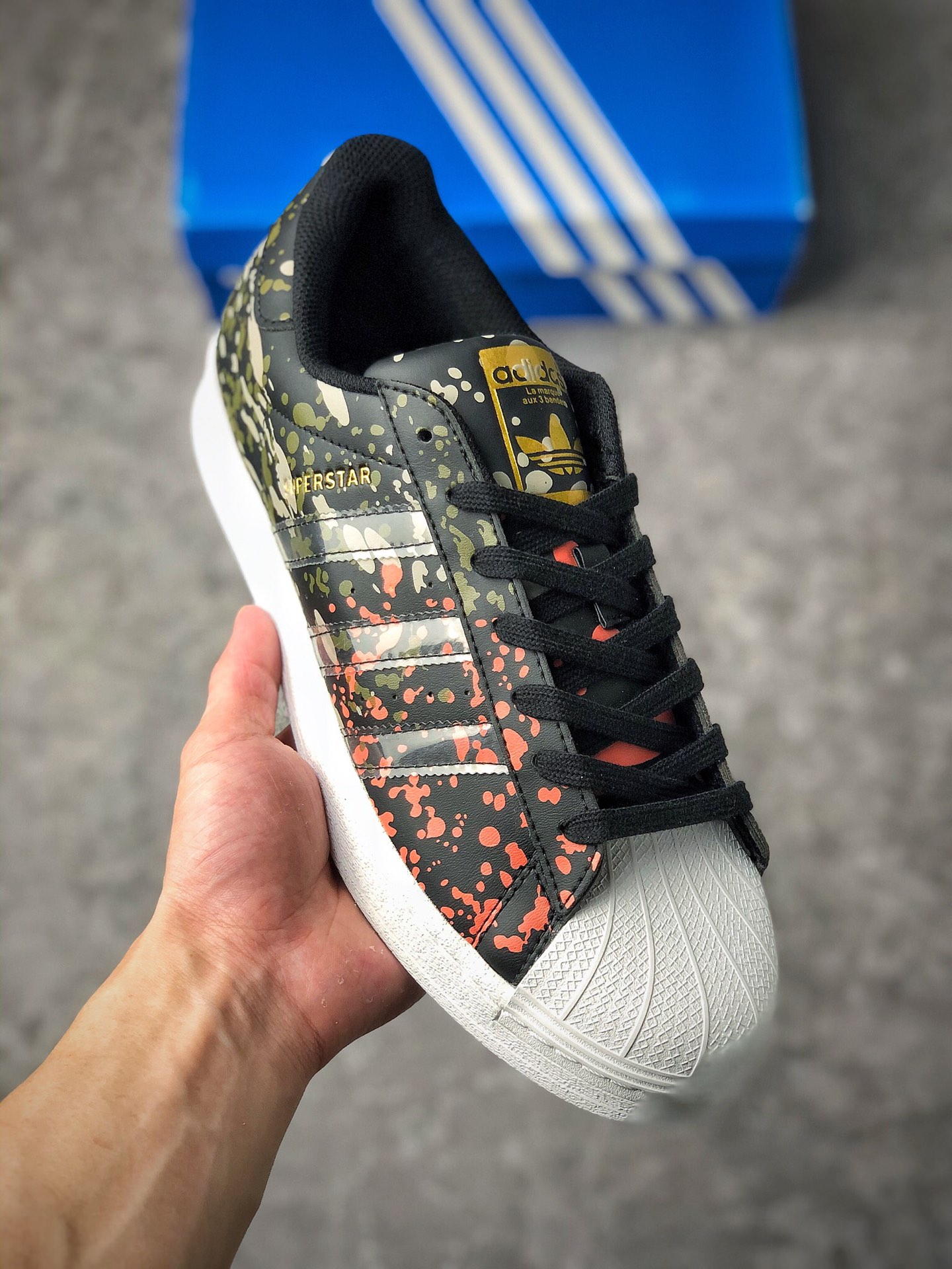 集合图
 支持放店
公司级 三叶草夏季限定
阿迪达斯/adidas Superstar II 贝壳头经典百搭休闲运动板鞋 
货号：FX5537 
尺码： 3536 36.5 37 38 38.5 39 40 40.5 41 42 42.5 43 44