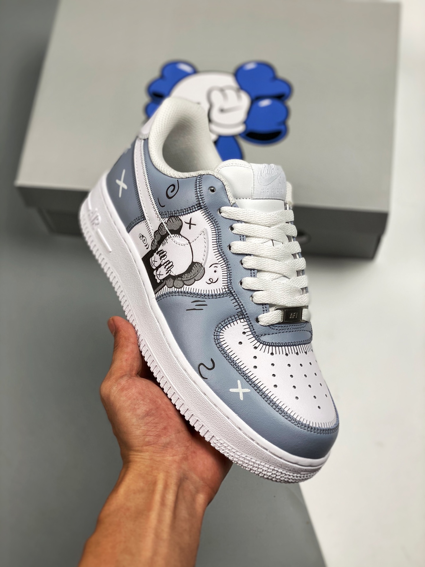 Air Force1 Low x Kaws grafiti, horma y plantilla originales, creando la auténtica forma de Air Force, enfocado en el ca…