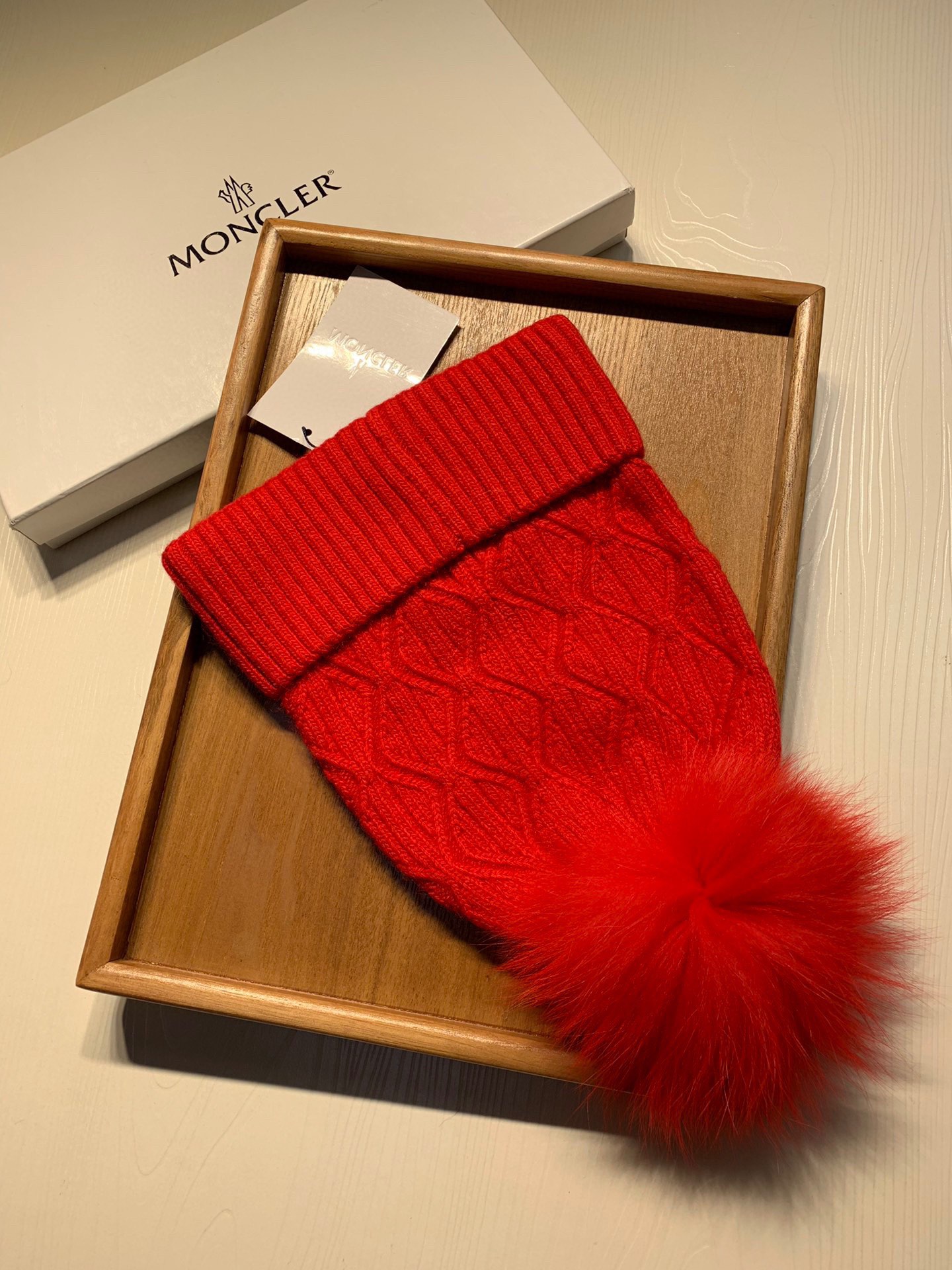 🌹。蒙口。【羊毛单帽-带狐狸毛球】客供小羊毛！珍贵典藏的灵魂帽子！客供色纱.每个颜色都非常好看！经典！手