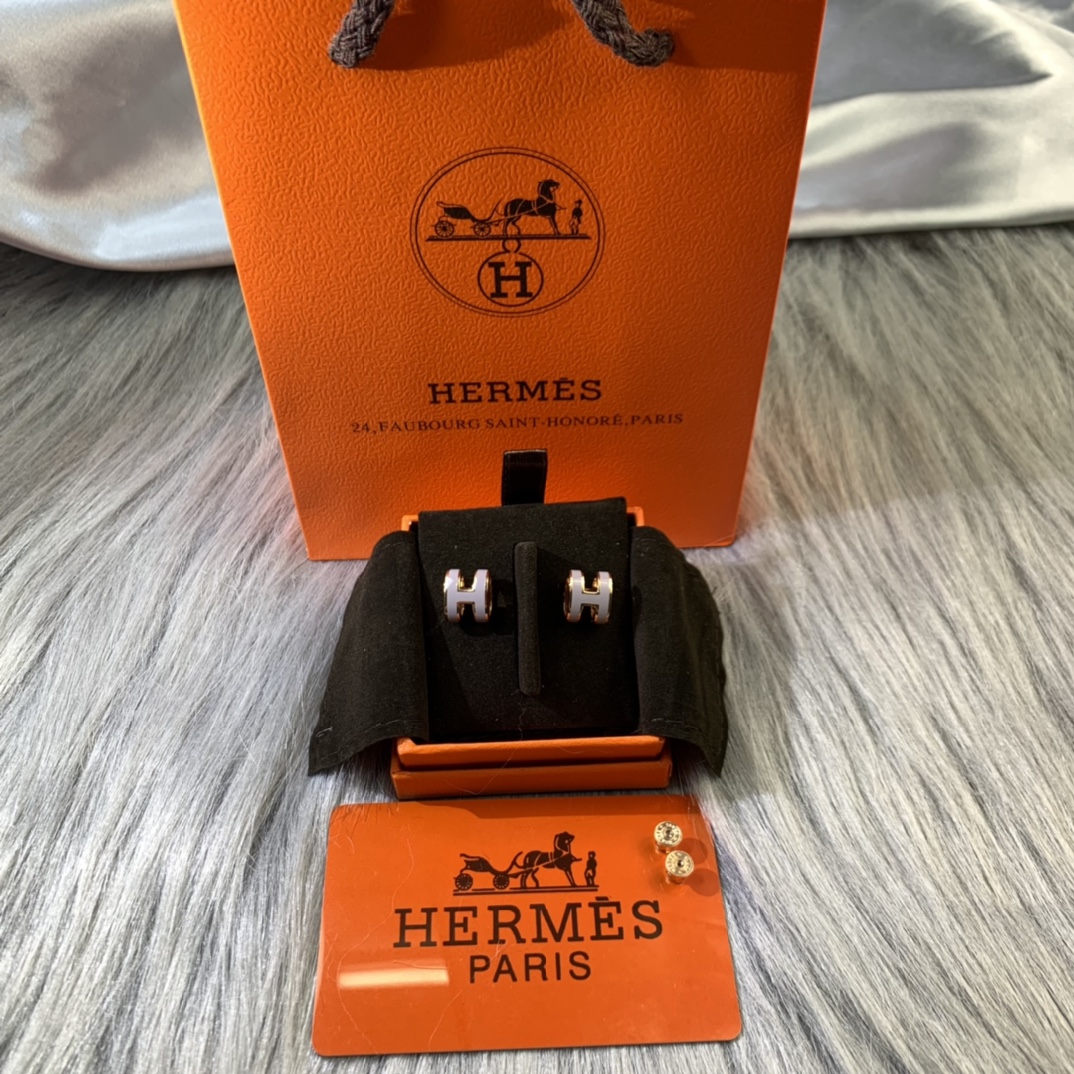 NO:101141,Hermes elephant gray enamel stud earrings, rose gold, gold two colors, counter synchronization, Hermes stud earrings, hermes, gold19860909爱马仕大象灰色珐琅耳钉,玫瑰金,黄金二个色,专柜同步,爱马仕耳钉,hermes,gold,Jewelry