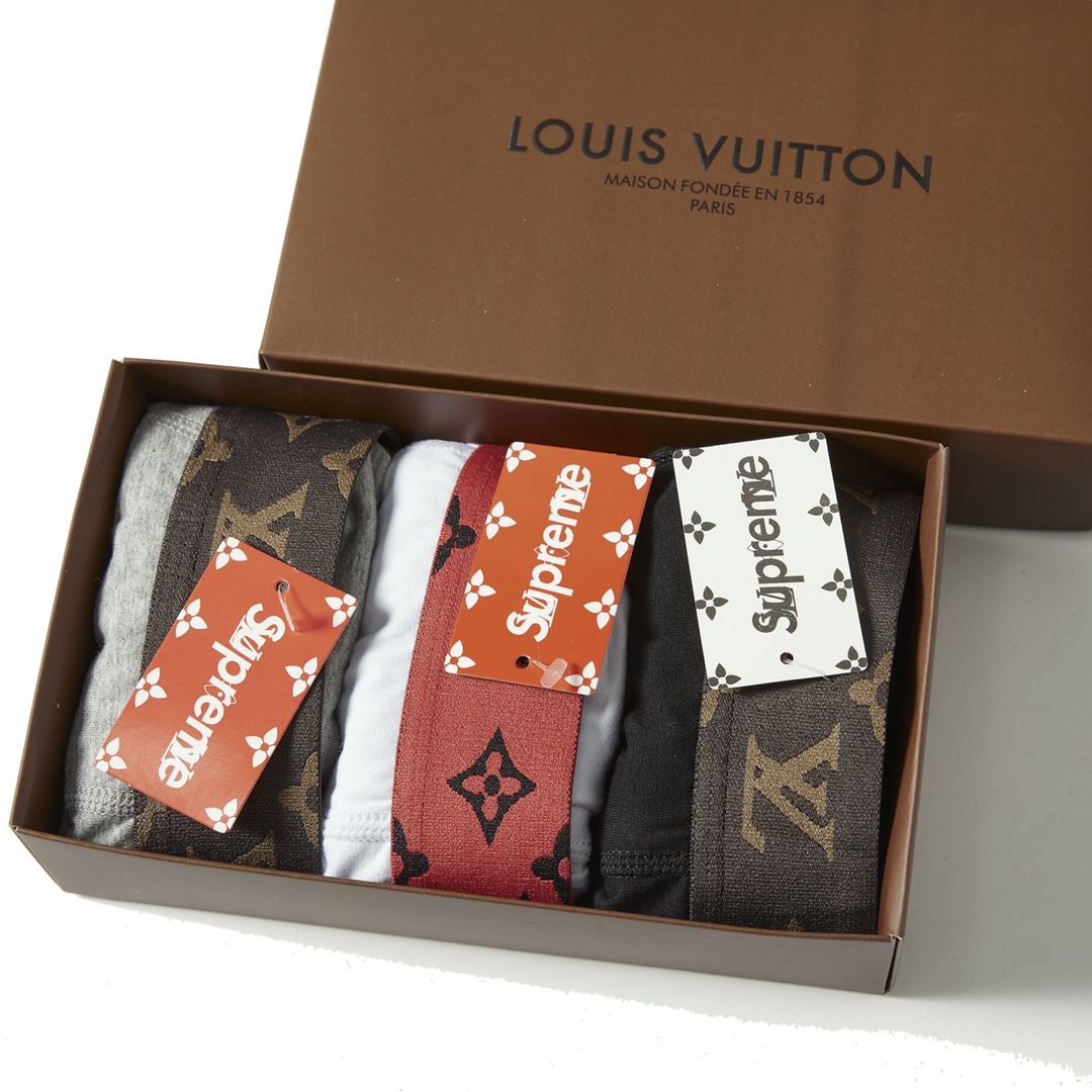 #LVlouisvuitton刺绣logo礼盒三条装内裤louisvuittonLVlogo内裤一盒三条