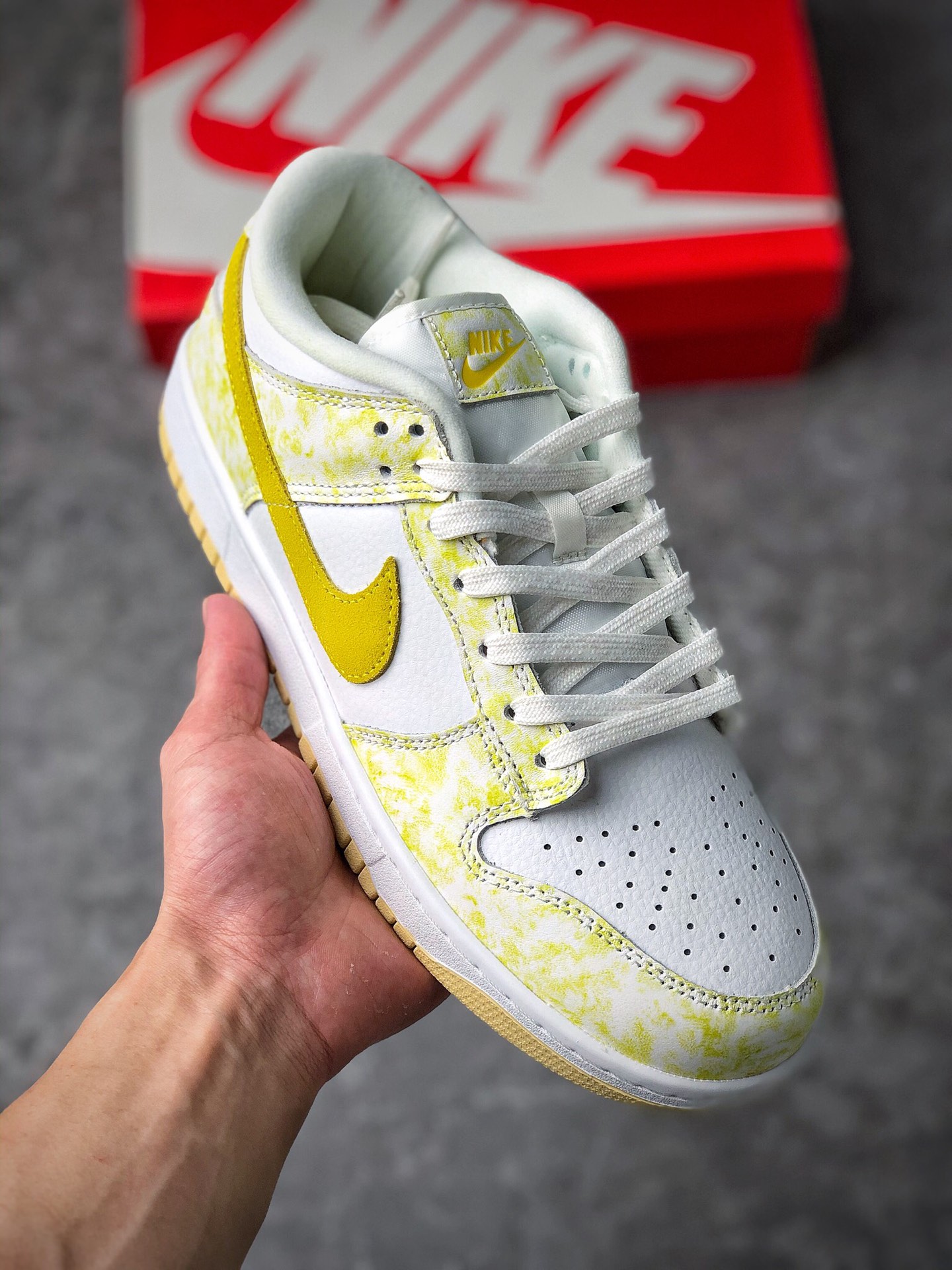  终端放货
Nike SB Dunk Low 