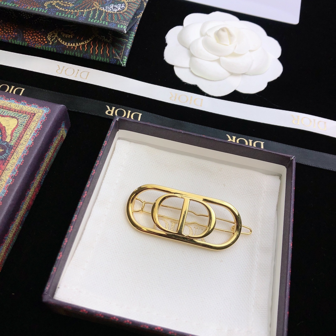 New Cash Today: Dior Collection with Multiple Styles and Designs Available - 图片 5