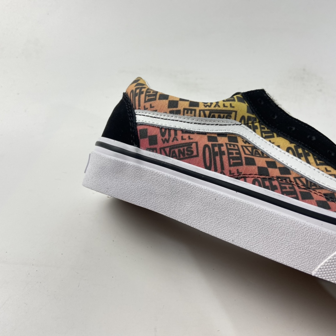 P140  Vans Old Skool OFF THE WELL FARFETCH 低帮板鞋渐变 VN0A4U3B2N5