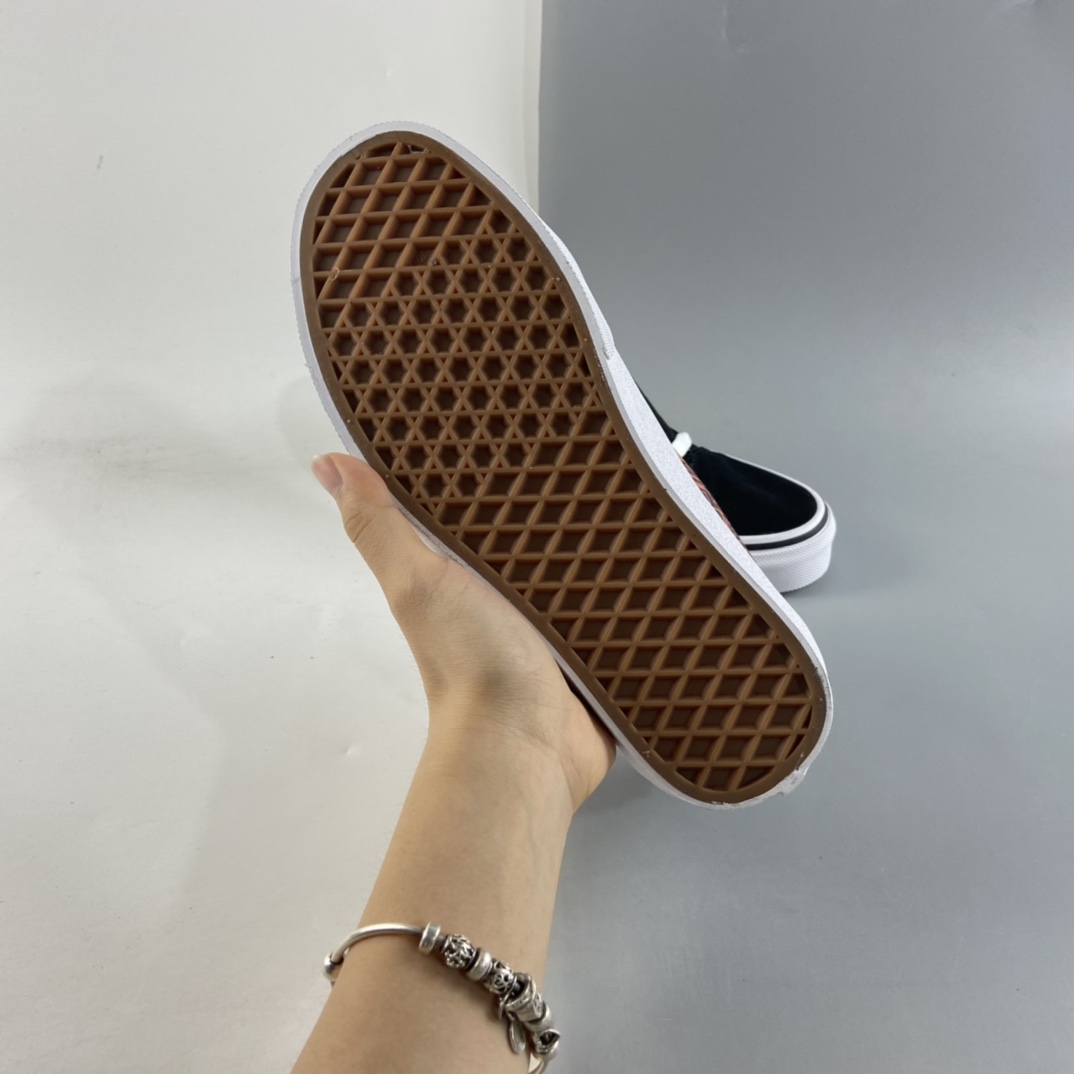 P140  Vans Old Skool OFF THE WELL FARFETCH 低帮板鞋渐变 VN0A4U3B2N5