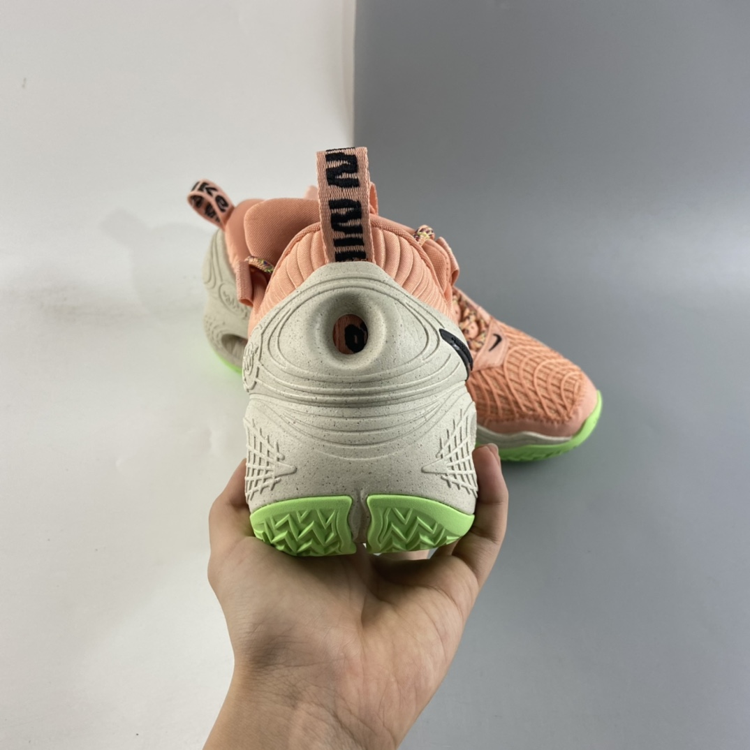 P240  NIKE Cosmic Unity EP”Green Glow”宇宙系列低帮篮球鞋 DD2737-800