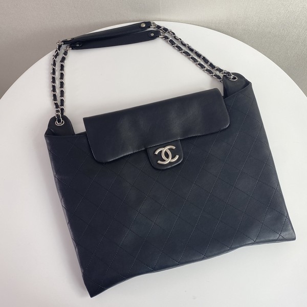 How to Buy Replcia Chanel Crossbody & Shoulder Bags Tote Bags Black Lambskin Sheepskin Vintage Chains