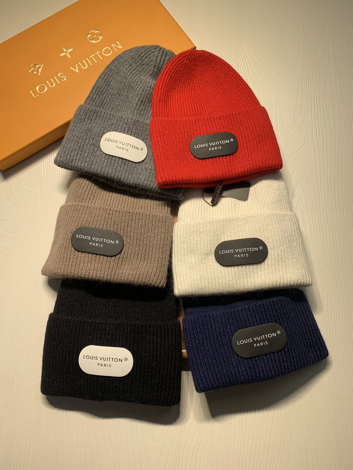 🌹。L家。【羊毛单帽】客供小羊毛！珍贵典藏的灵魂帽子！客供色纱.每个颜色都非常好看！经典！手感软腻.70