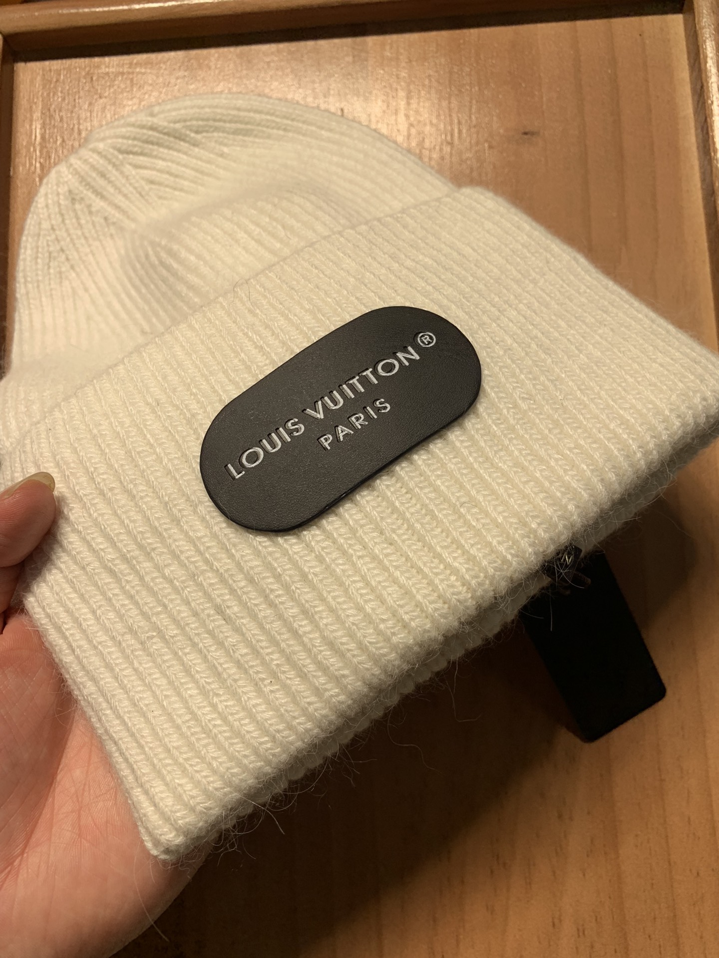 🌹。L家。【羊毛单帽】客供小羊毛！珍贵典藏的灵魂帽子！客供色纱.每个颜色都非常好看！经典！手感软腻.70