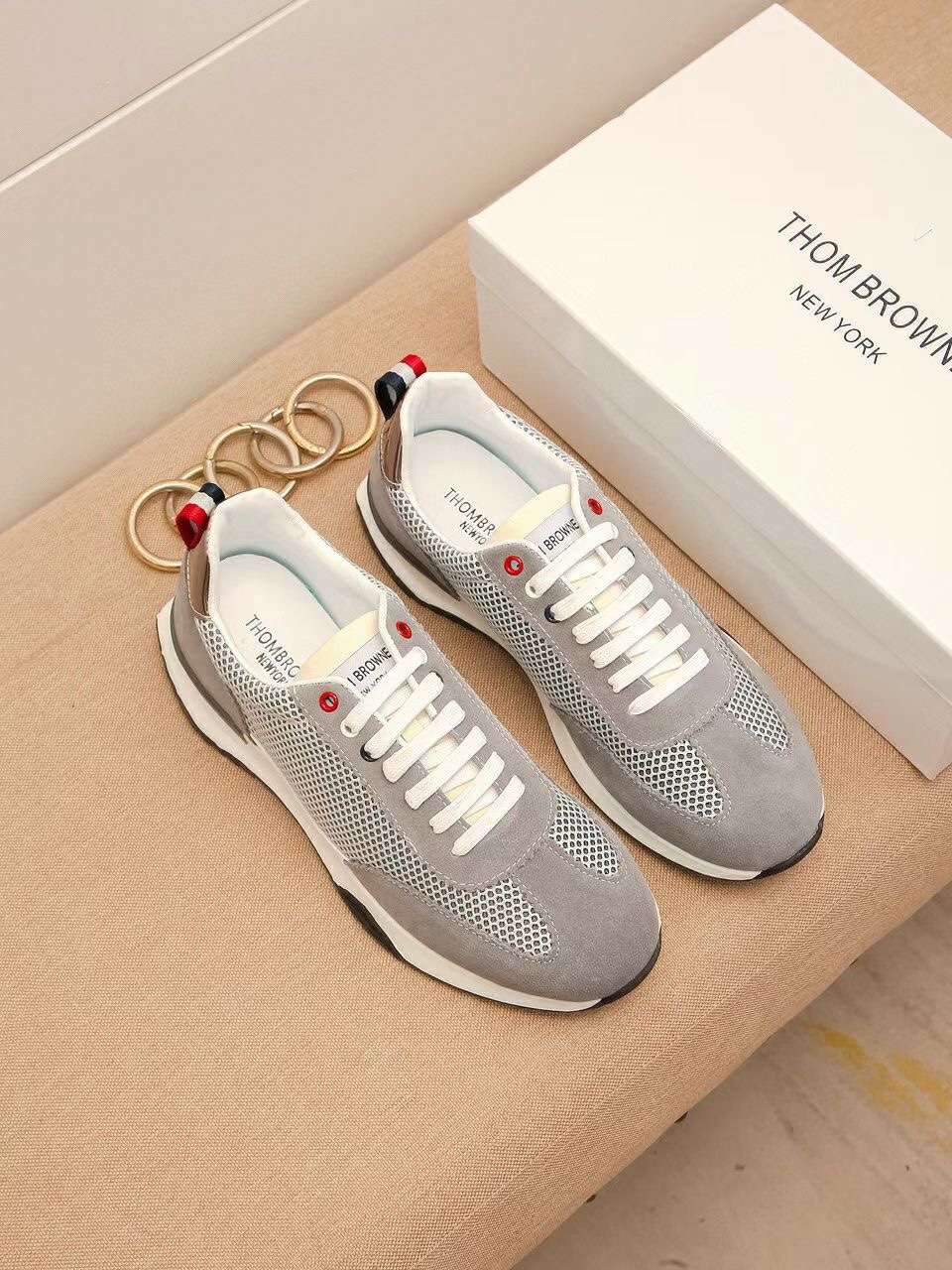 Thom Browne Heren Casual Sneakers - Premium Leer, Comfortabel en Stijlvol