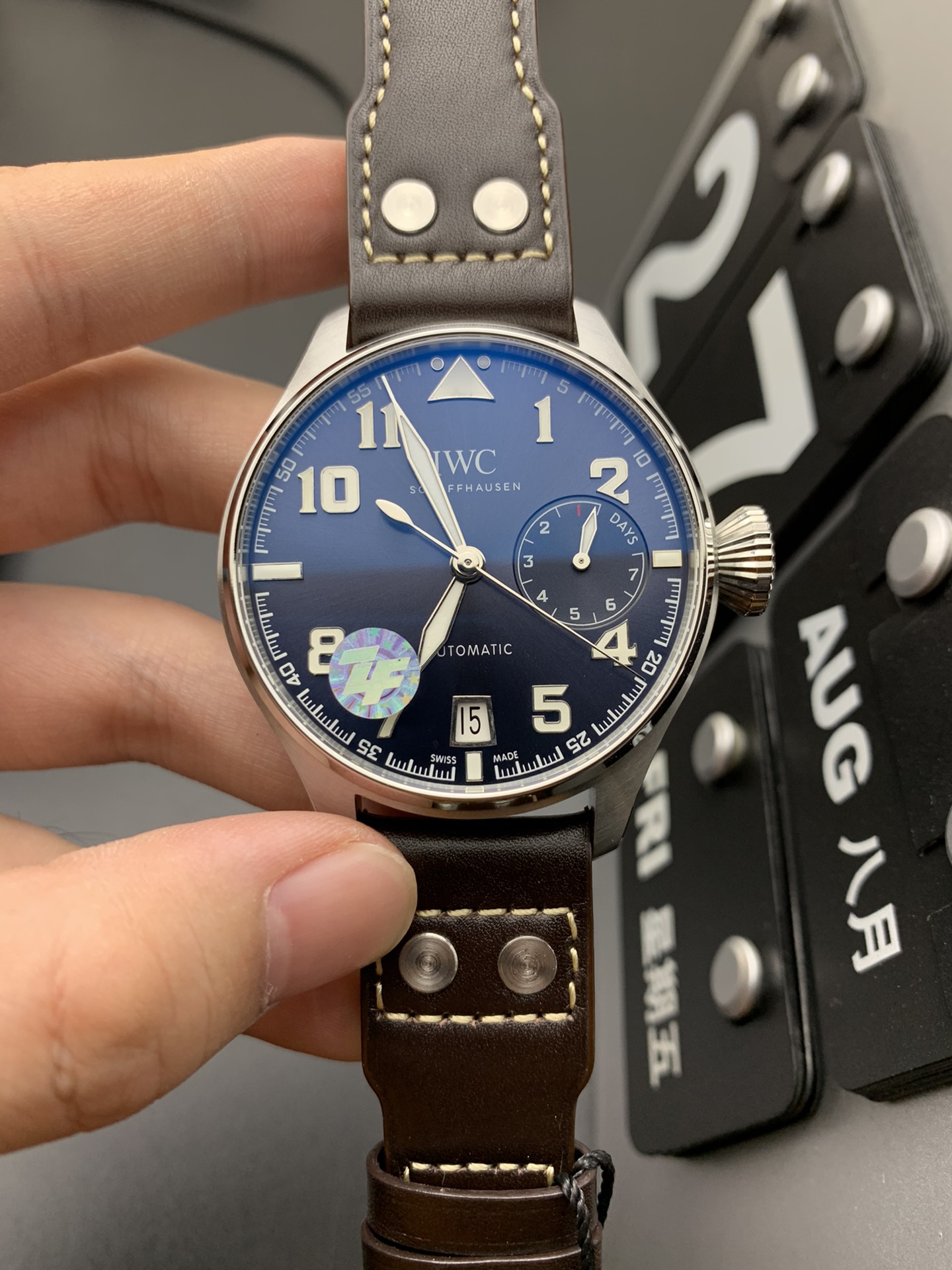 IWC 大飞万年历
