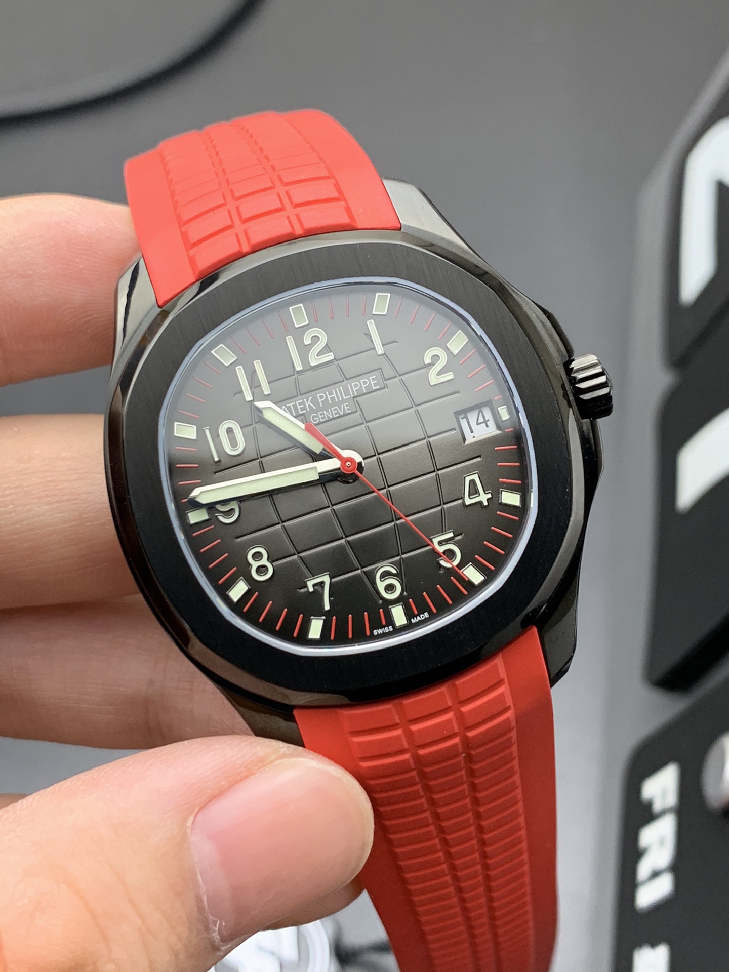 Patek Philippe 黑手雷