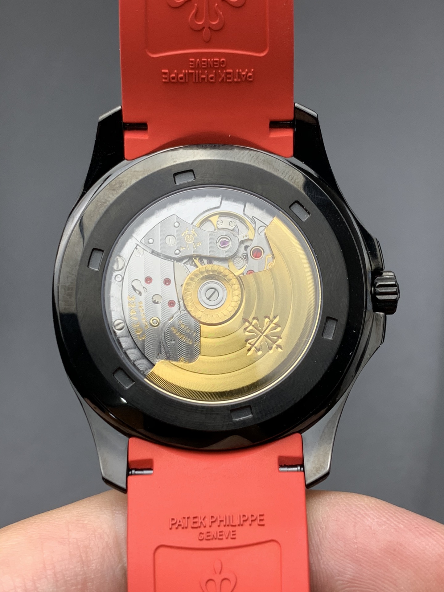 Patek Philippe 黑手雷