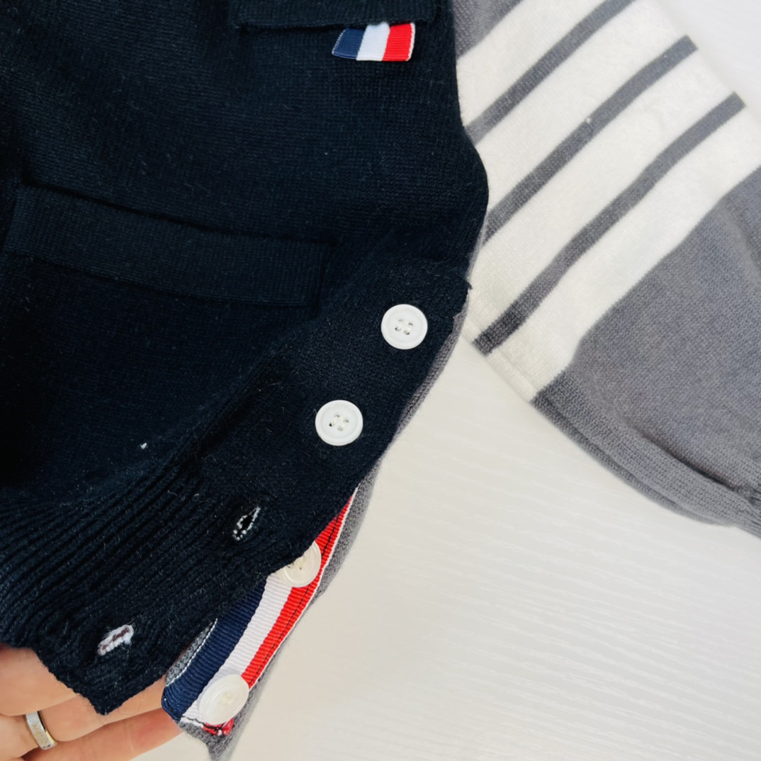 “THO* BROWNE Sam Ronny 2021 Sweater Suit: Hottest Designer Brand with Classic TB Style” - 图片 5