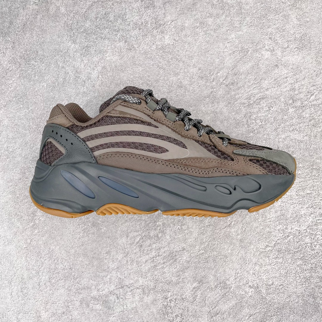 XP纯原YEEZY BOOST 700V2 晶洞 EG6860 完美零瑕疵 冲正绝不翻车 全套原厂楦头开版 原鞋开模 原厂EVA中底内嵌全掌巴斯夫原底 原厂材料渠道 遵循万邦指令单精准采购香州进口反绒长毛皮料 隆昌鞋身网面 原厂3M反光材质环保原胶水 全部均为原厂材料打造 实力代工厂高工艺组装❗️