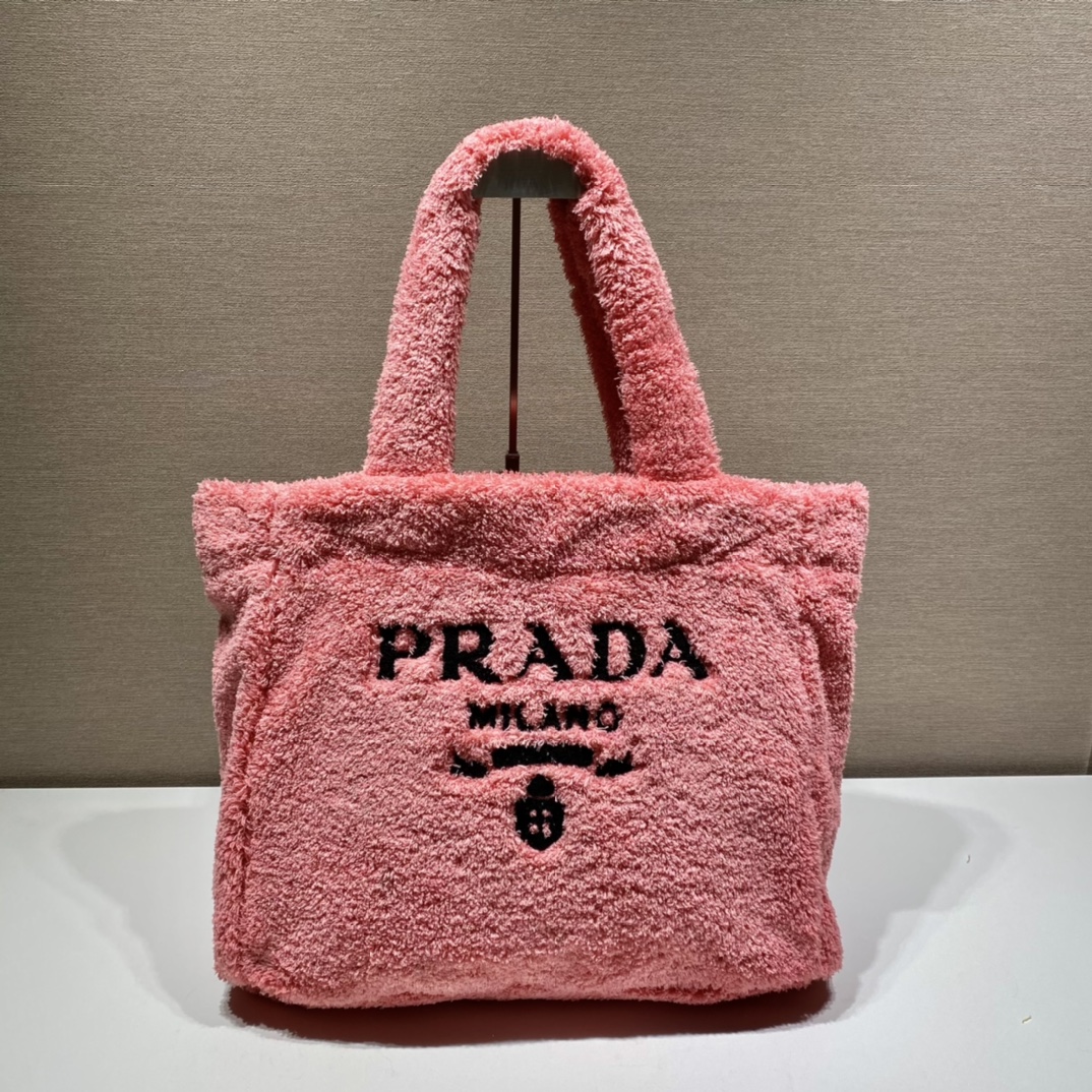 PRADA普拉达毛绒绒托特包1BG130
