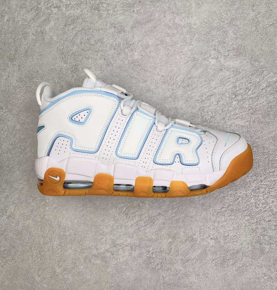H5 原装 NK Air More Uptempo ’96 OG 皮蓬大AIR 白蓝生胶配色 4 G0 82-107 以流行于街头的涂鸦文化为设计灵感，整体的设计风格夸张而充满魅力，厚实而充满质感的皮质鞋面两侧印刻了一对巨大的字母“AIR”，独特炫酷的外观惊艳无比