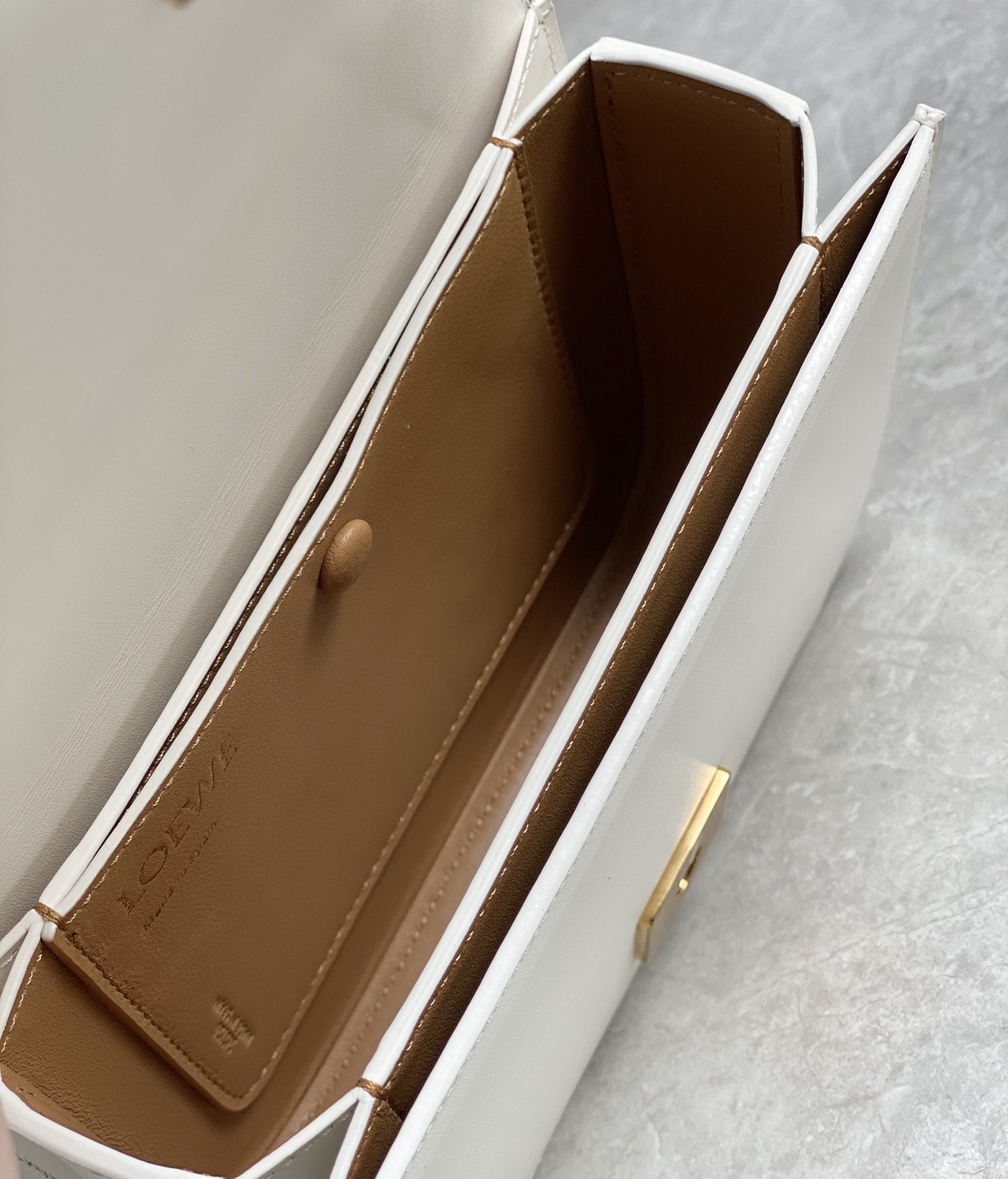 LOEWE罗意威 最新款Goya Bag 小号白色0666