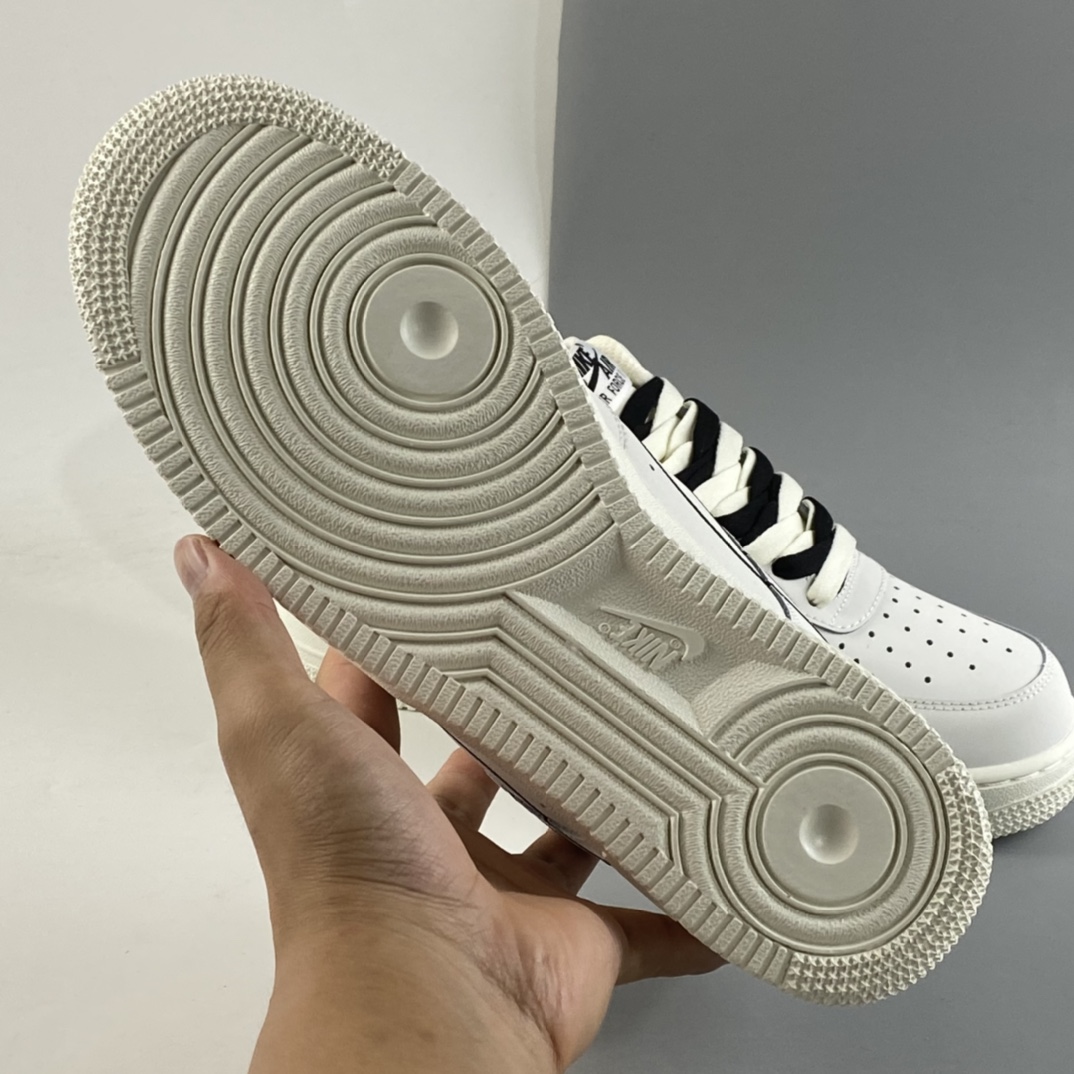 P240  NIKE Air Force 1 Low ’07  “米白红电绣勾”空军一号低帮休闲板鞋 CL6326-108