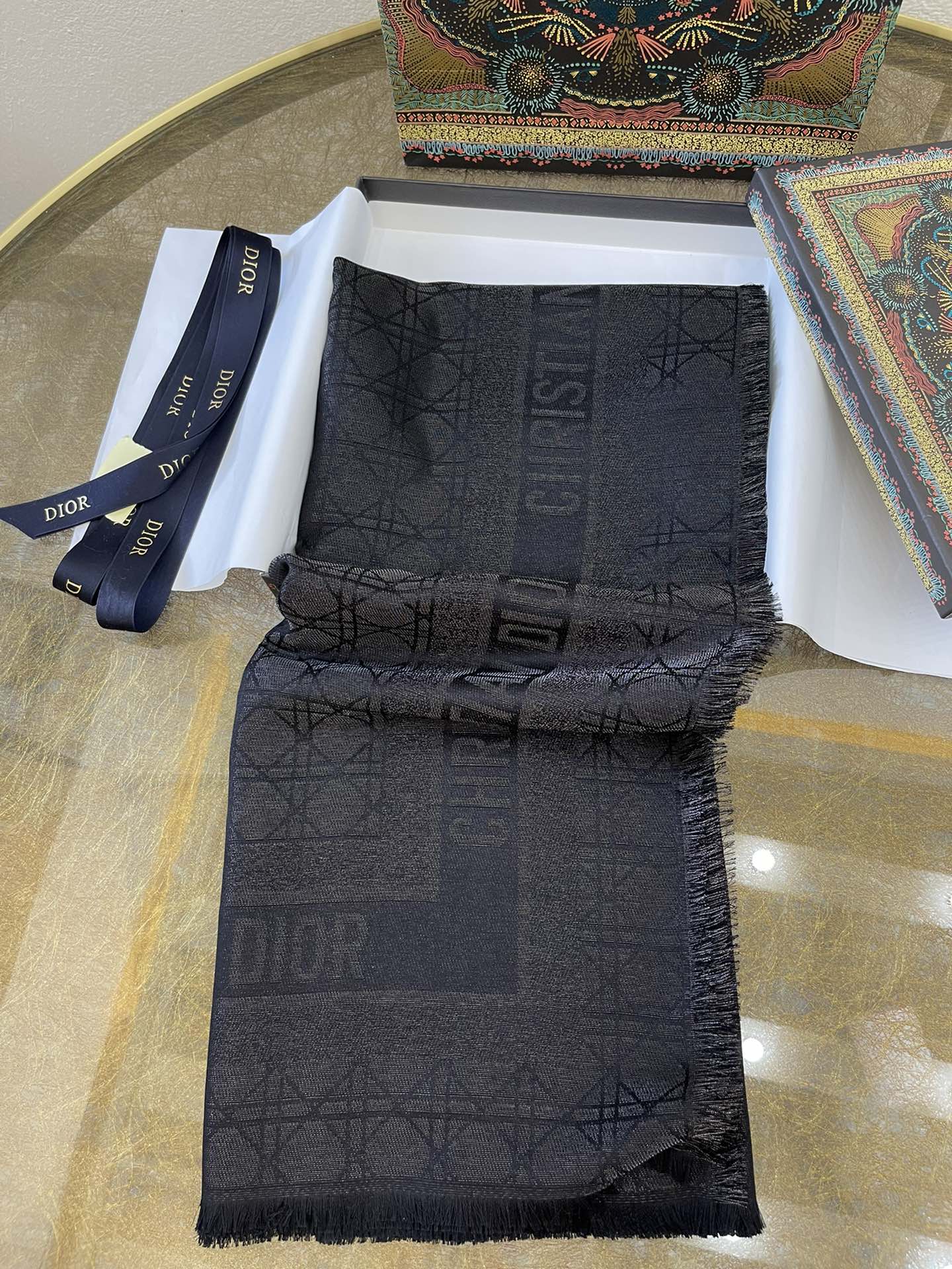 Dior迪奥经典藤格纹图案围巾04CAL140I630_C019