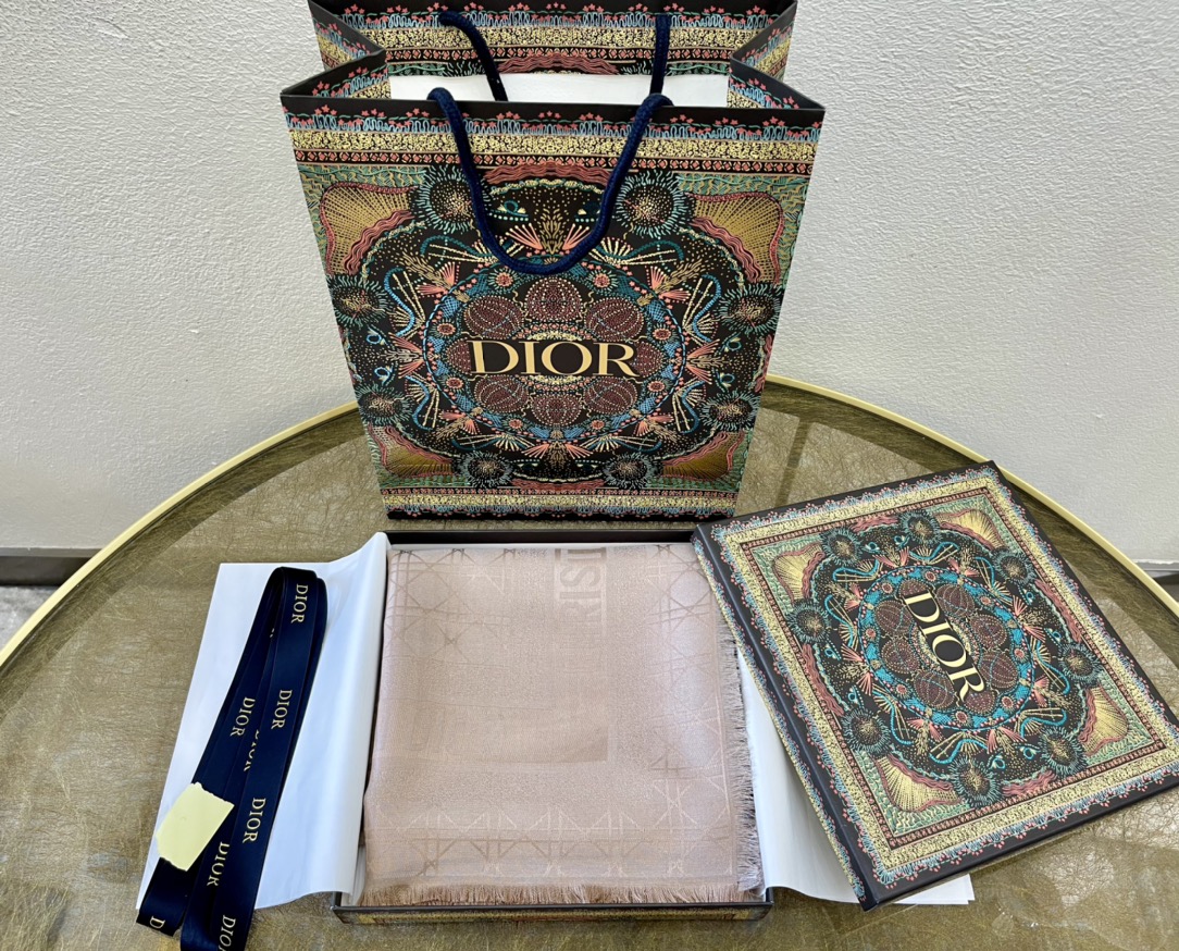 Dior迪奥经典藤格纹图案围巾04CAL140I630_C019