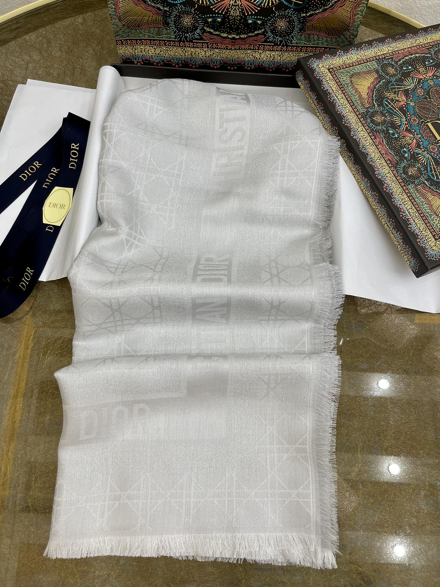 Dior迪奥经典藤格纹图案围巾04CAL140I630_C019