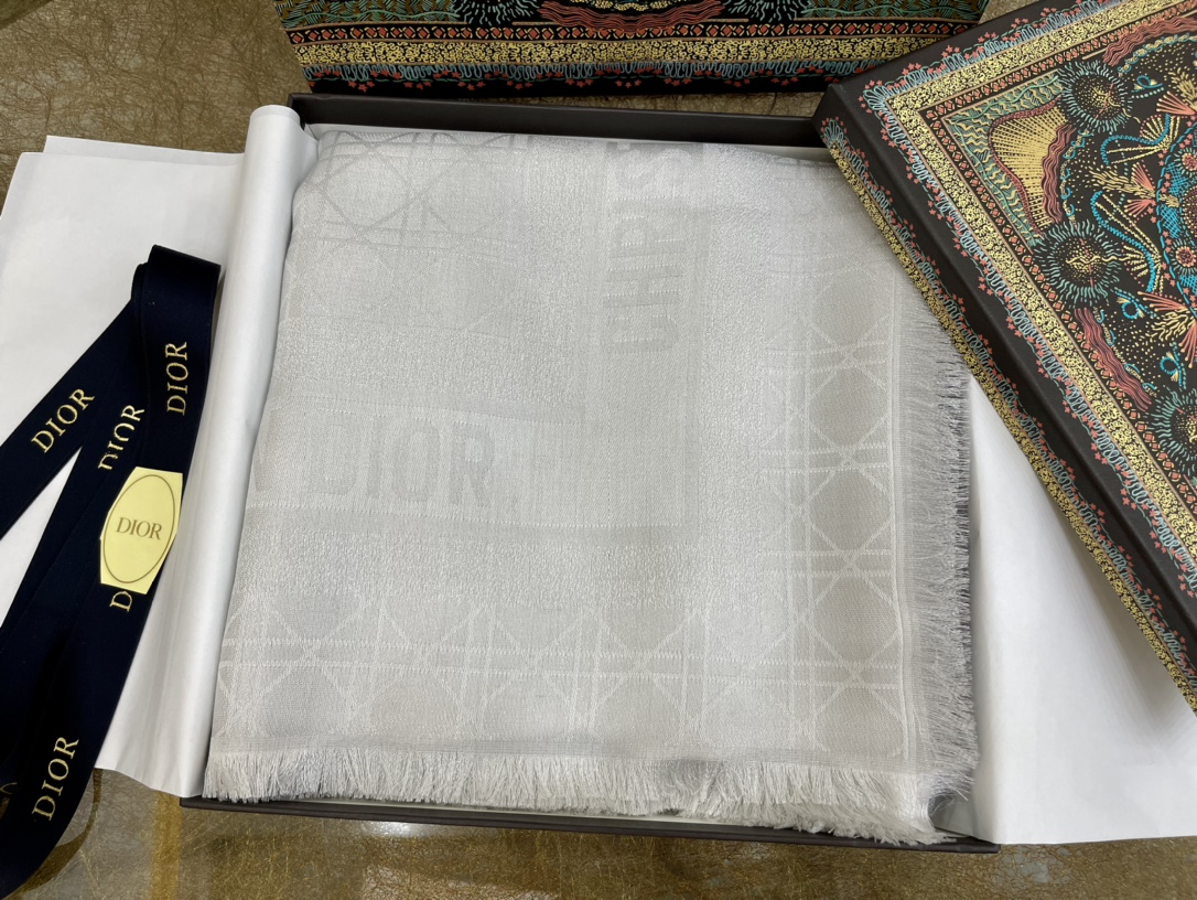 Dior迪奥经典藤格纹图案围巾04CAL140I630_C019