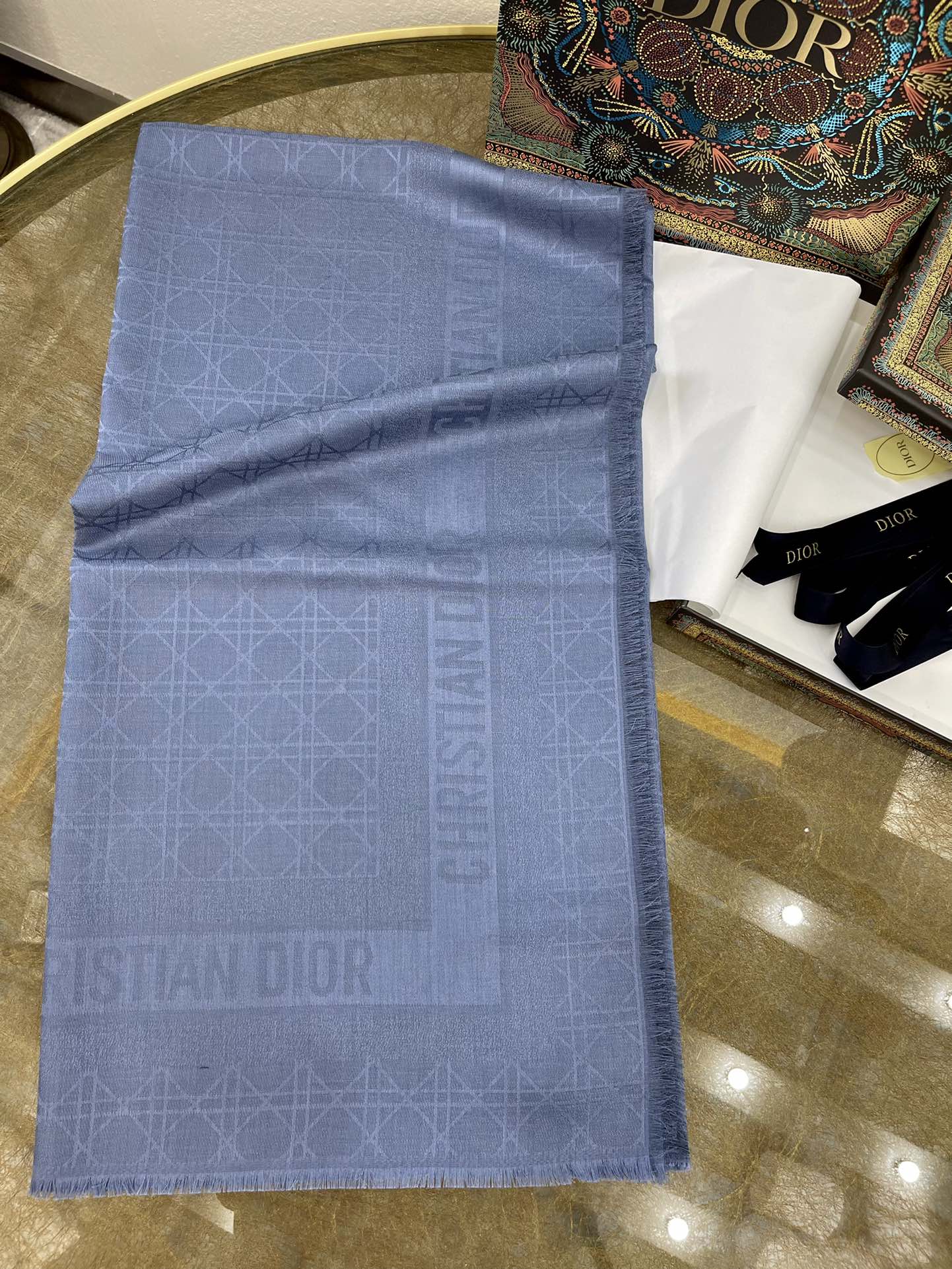 Dior迪奥经典藤格纹图案围巾04CAL140I630_C019