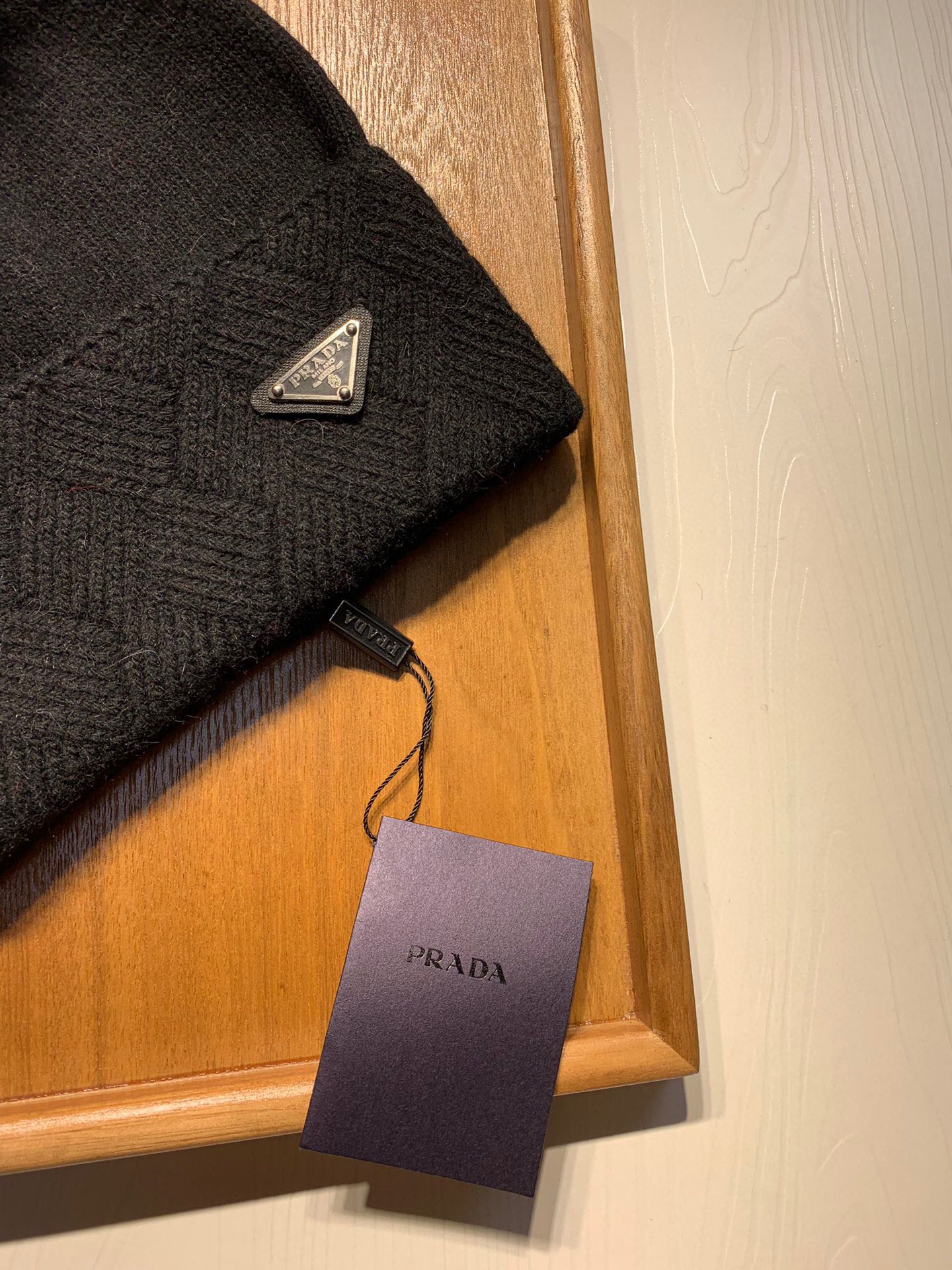 🌹。Prada。【羊毛单帽-带狐狸毛球】客供小羊毛！珍贵典藏的灵魂帽子！客供色纱.每个颜色都非常好看！经