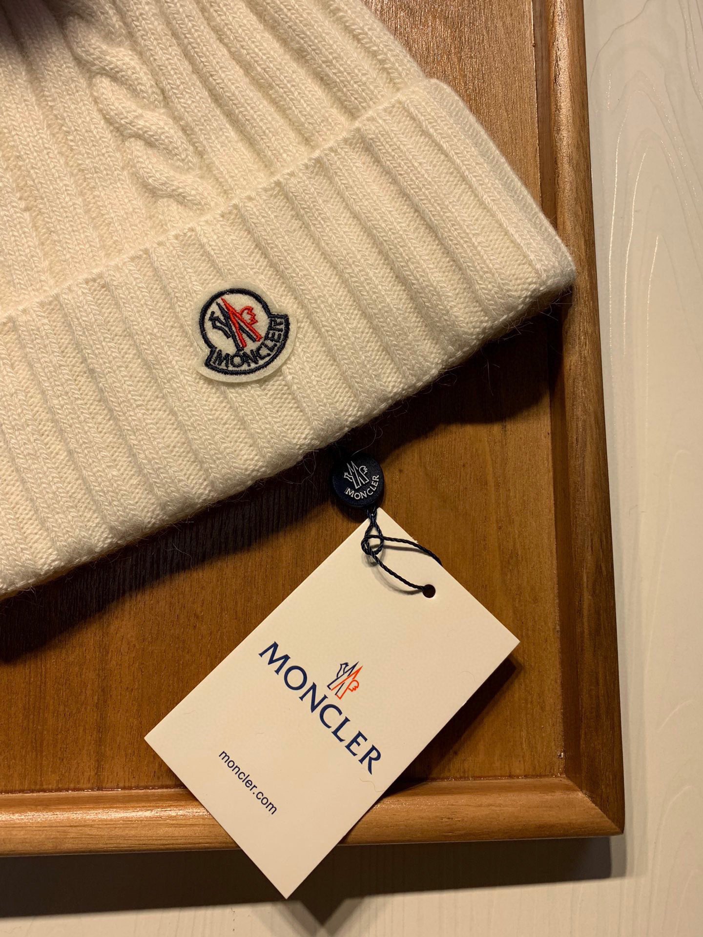 🌹。蒙口。【羊毛单帽-带3色渐变狐狸毛球】客供小羊毛！珍贵典藏的灵魂帽子！客供色纱.每个颜色都非常好看！