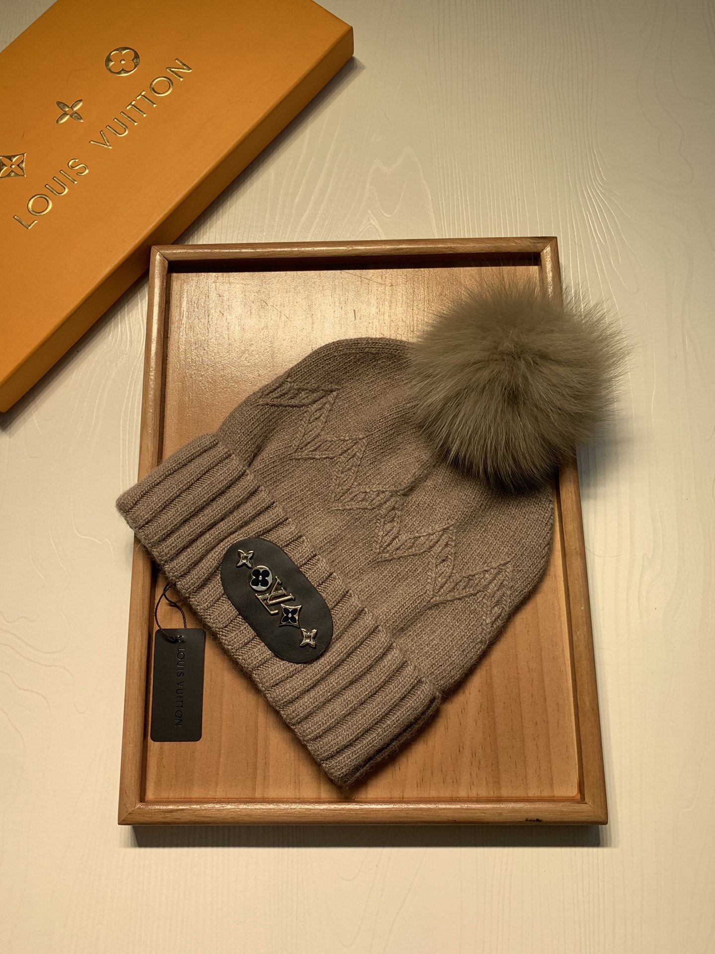 🌹。L家。 【羊毛单帽-带狐狸毛球】客供小羊毛！珍贵典藏的灵魂帽子！客供色纱.每个颜色都非常好看！经典！