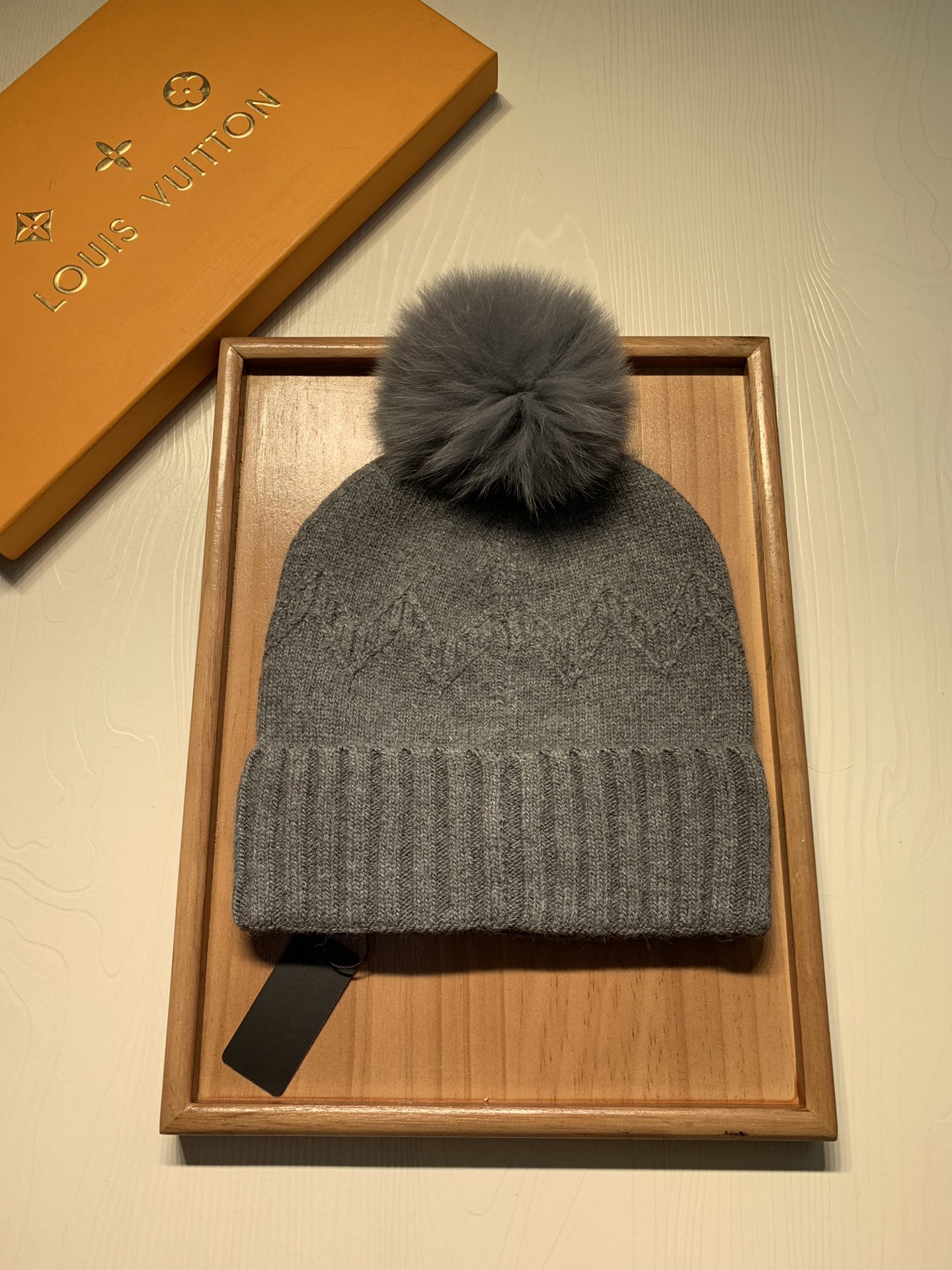 🌹。L家。 【羊毛单帽-带狐狸毛球】客供小羊毛！珍贵典藏的灵魂帽子！客供色纱.每个颜色都非常好看！经典！