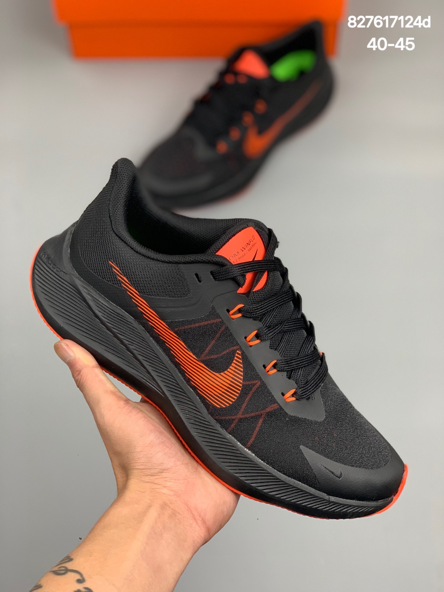  
Nike Air Zoom Winflo 8 该鞋款采用改良版网眼布和增加泡棉设计，专为驾驭耐力跑而设计，出色的缓震性能可助力你心无旁骛专注跑步。
货号:CW3421-102
Size:40-45
编码：827617124d