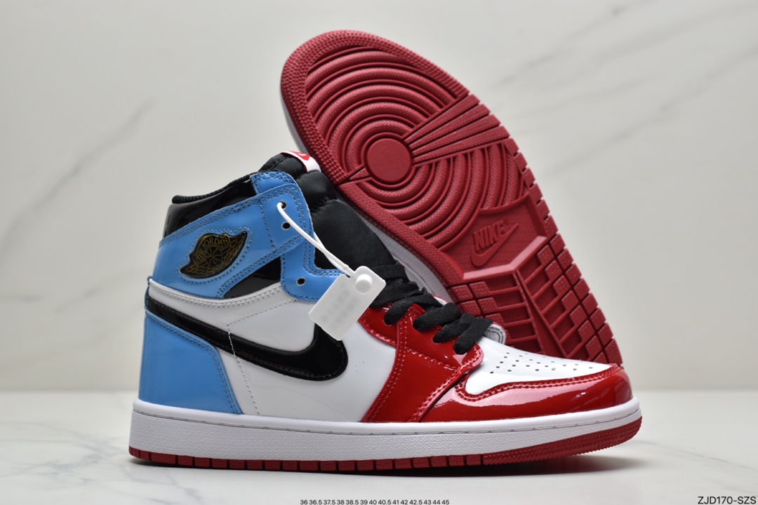 240 Air Jordan 1 High OG 灰银麂皮鞋DC1788-029