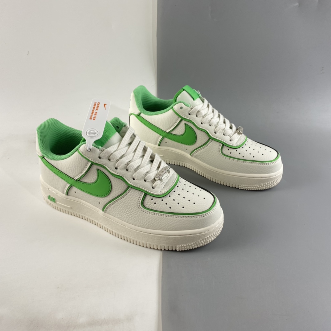 P260  NIKE Air Force 1 ’07 Low 米白绿炫彩“夜魔侠”板鞋 UH8958-022
