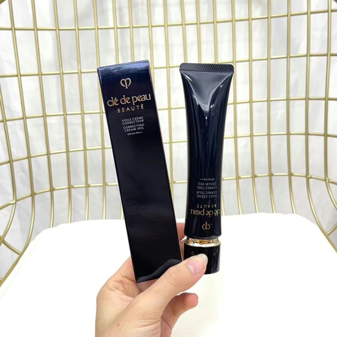 Base de maquillaje CPB de tubo largo! Efecto: versión internacional hidratante 37ml, versión internacional ligera 38ml.