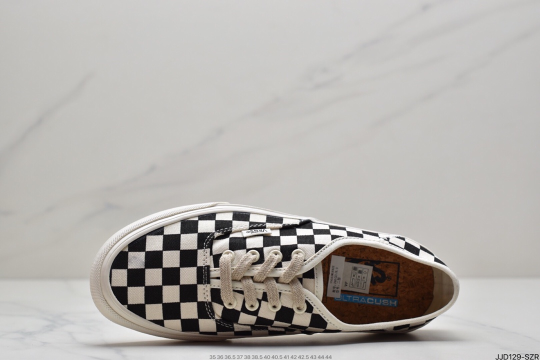 130 万斯Vans Authentic 经典安娜海姆 4孔低帮硫化滑板鞋休闲板鞋