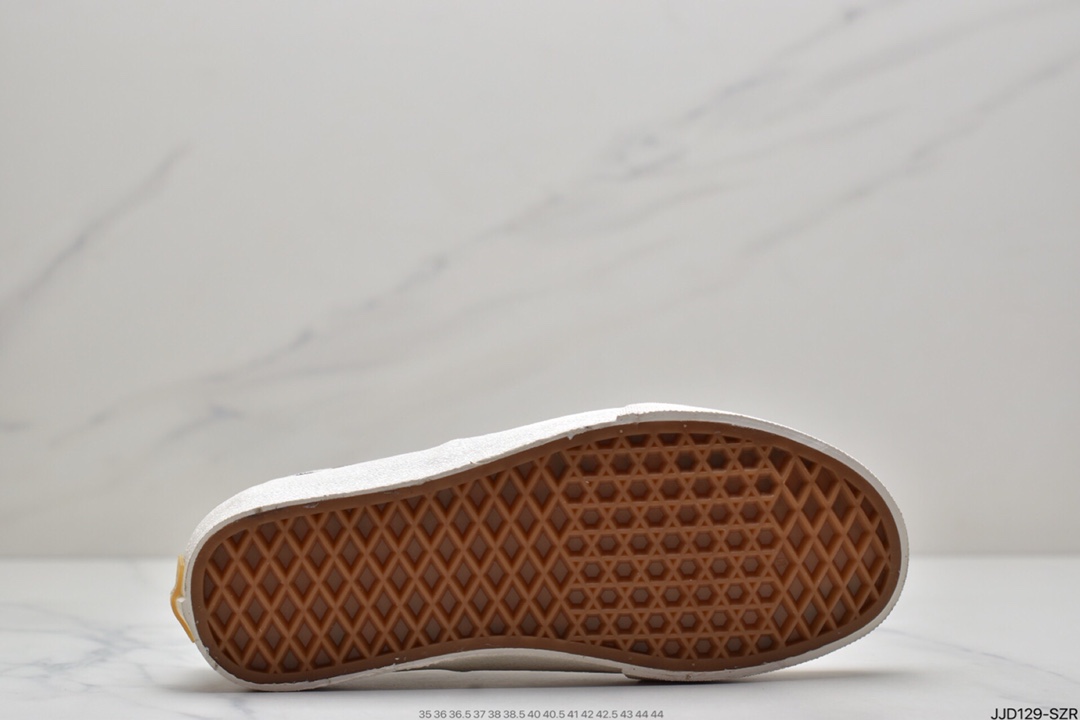 130 万斯Vans Authentic 经典安娜海姆 4孔低帮硫化滑板鞋休闲板鞋
