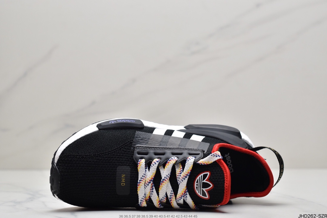 190 阿迪达斯Adidas NMD R1 V2系列 GV7556