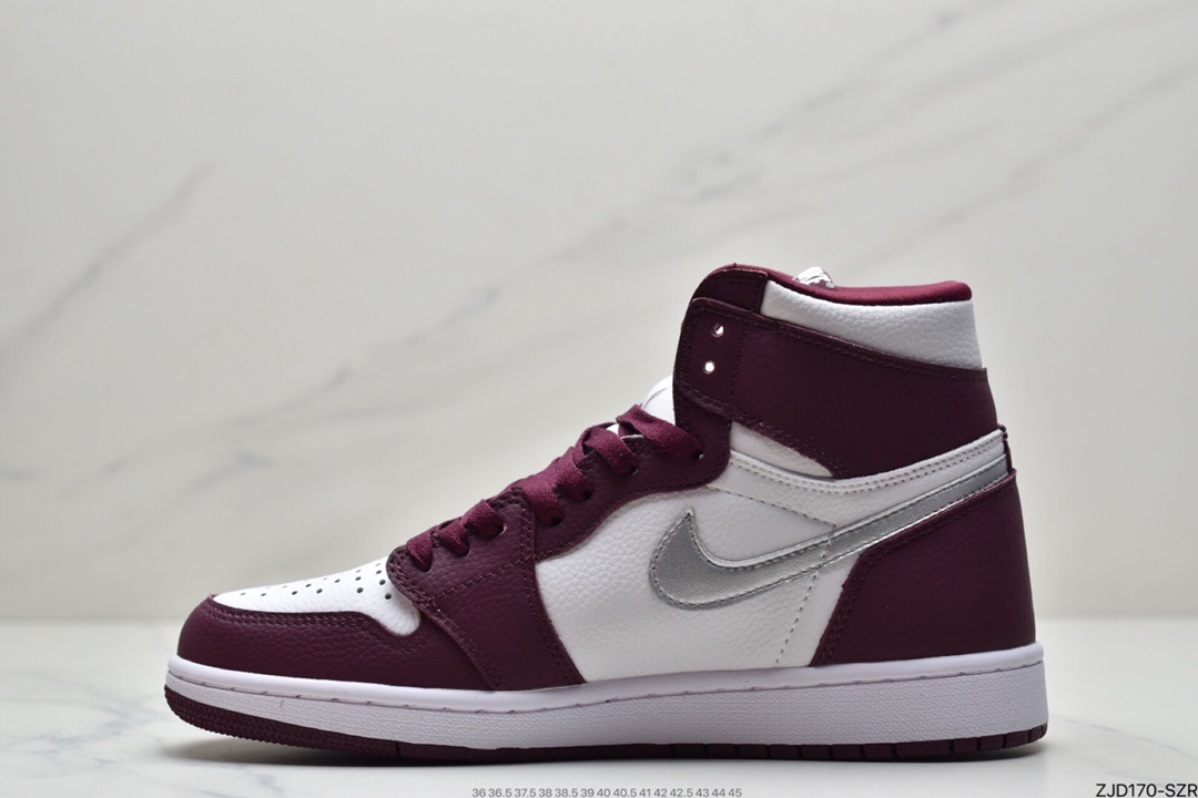 240  Air Jordan 1 Retro High OG “Bordeaux” 波尔多 555088-611