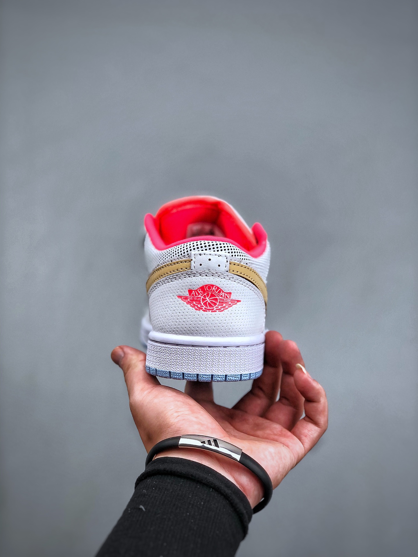 240 耐克/NIKE Wmns Air Jordan 1 Low SE”Sesame”AJ1乔丹一代低帮DC9509-100