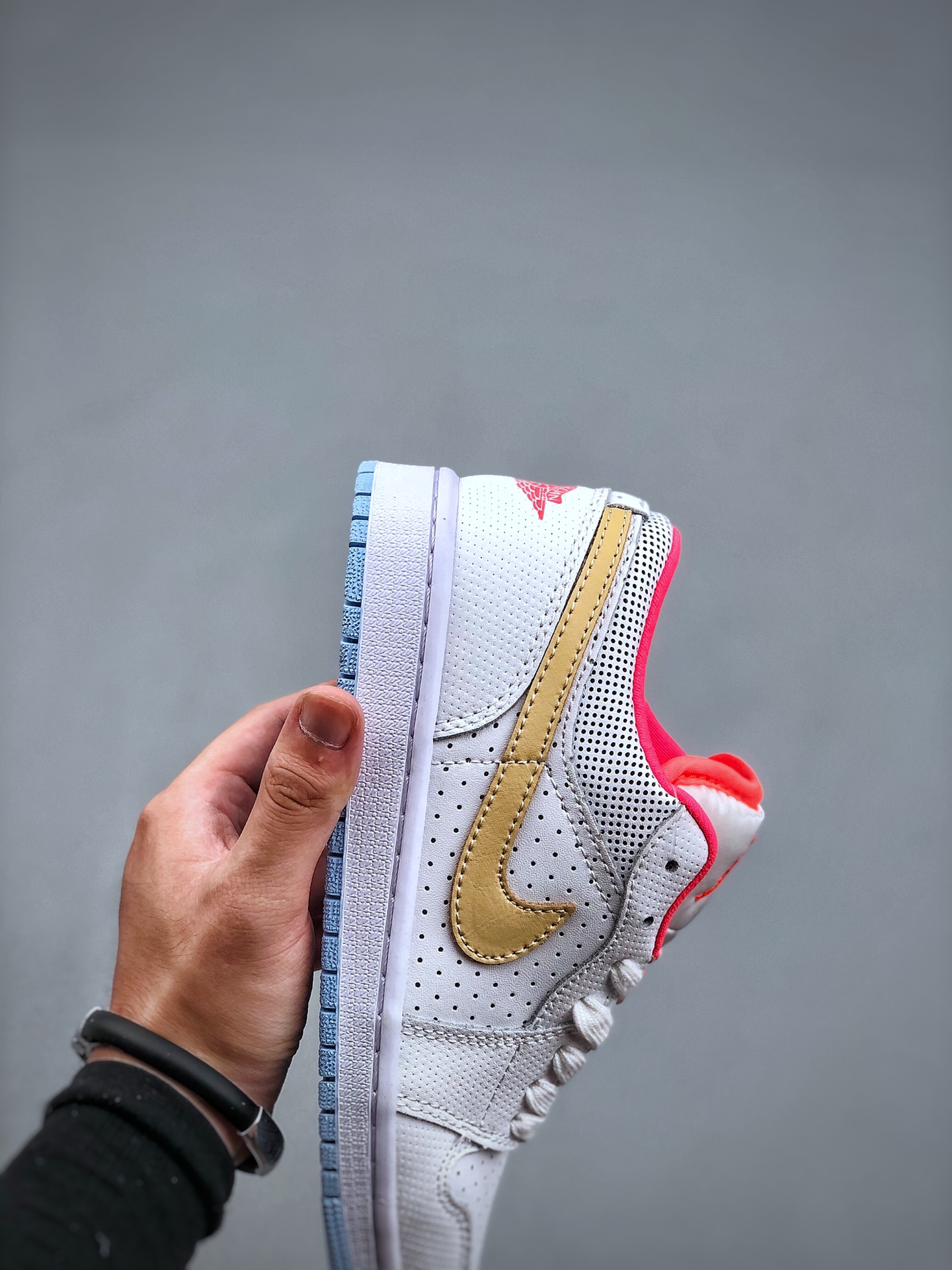 240 耐克/NIKE Wmns Air Jordan 1 Low SE”Sesame”AJ1乔丹一代低帮DC9509-100
