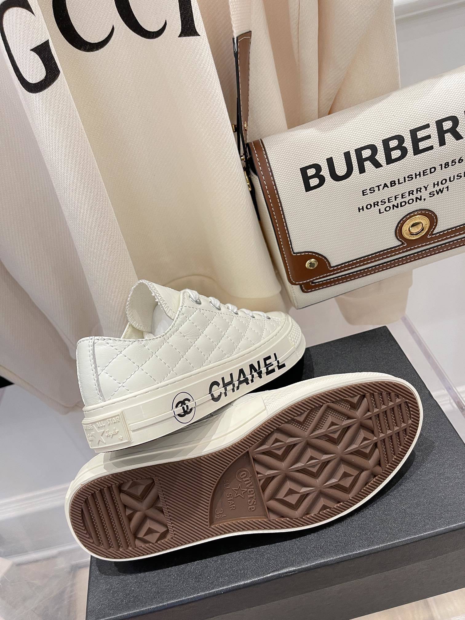 香奈儿ChanelXConverse