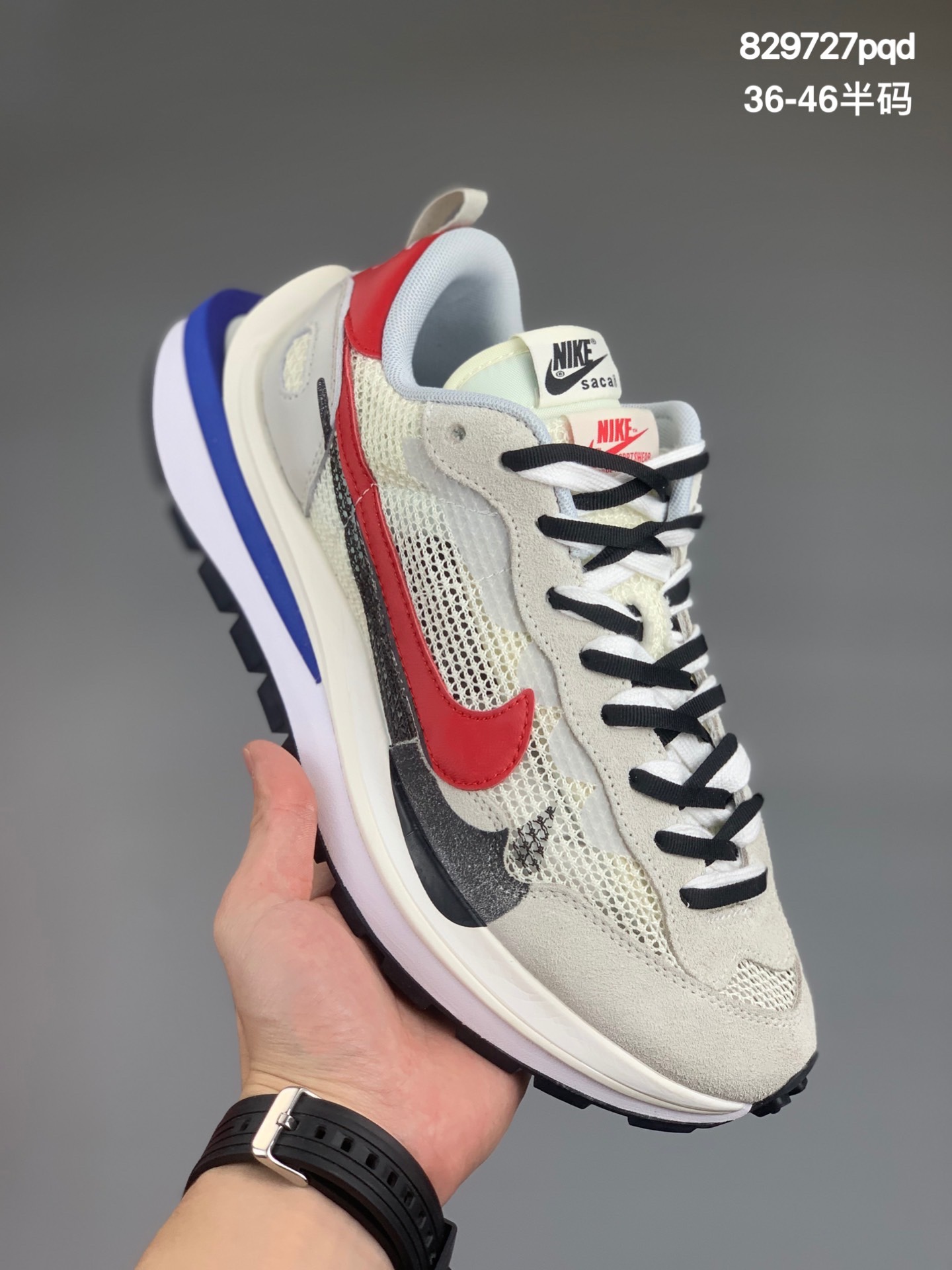 
耐克Sacai X NIKe regasus vaporrly SP 华夫双勾三代3.0走秀 鞋身材质由翻毛皮和透气网布共同打造。熟悉的解构手法、重叠Swoosh、双重鞋舌、鞋带以及后跟SACAI字体都悉数保留，#最大亮点在于，本次鞋底变本加厉，层数更多!简直和巴黎世家的TripleS有一拼，增高效果妥妥的 货号：CV1363  尺码：36 36.5 37.5 38 38.5 39 40 40.5 41 42 42.5 43 44 45 46
编码:829727pqd