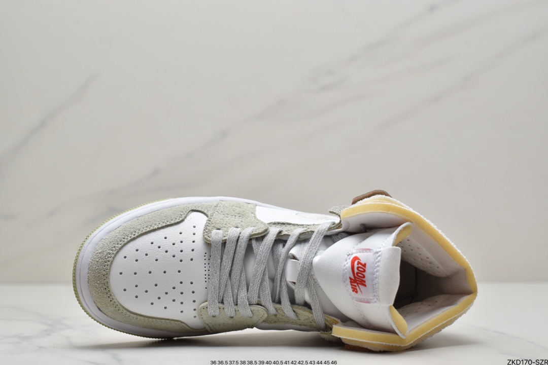 270  Air Jordan 1 Zoom CMFT 视觉效果亮眼的同时极具质感CT0979-102