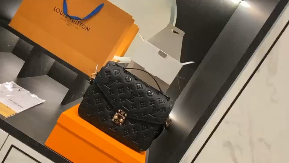 Yupoo Gucci Bags Watches Nike Clothing Jordan Yeezy Balenciaga Shoes
