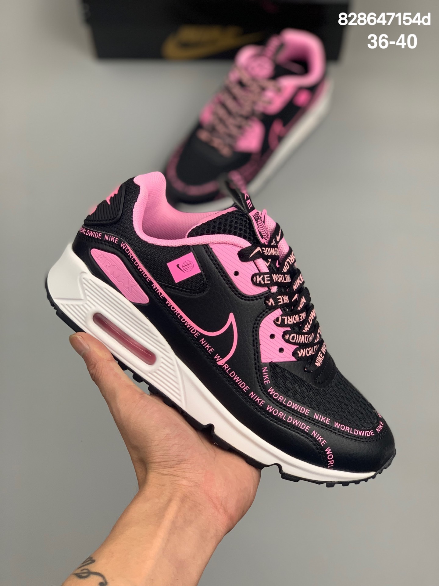 
耐克Nike Air  Max 90 SE 经典小气垫减震跑步鞋 彩虹底
货号：309698-002
尺码:36-40
编码：829647154d