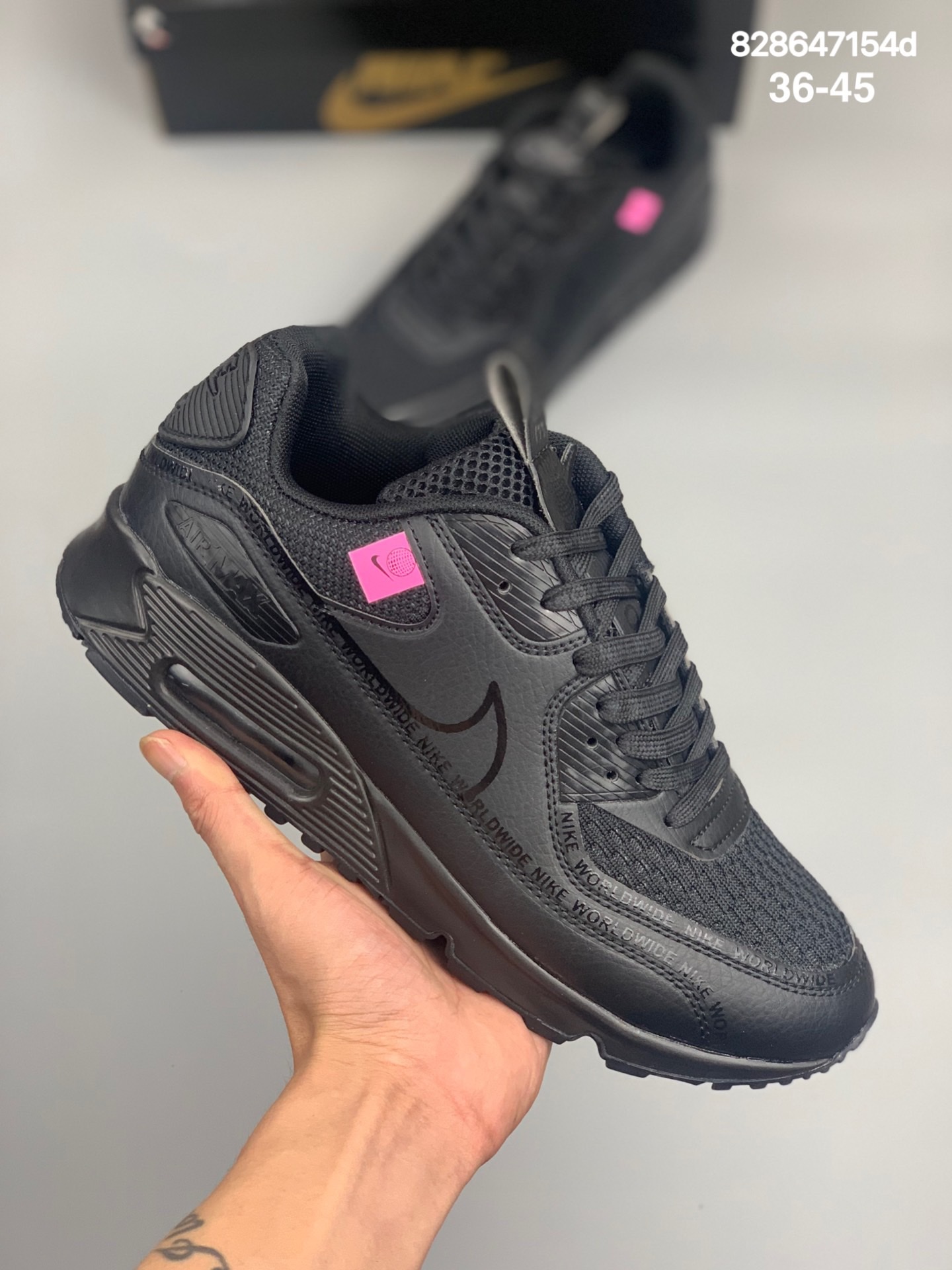 
耐克Nike Air  Max 90 SE 经典小气垫减震跑步鞋 彩虹底
货号：309698-002
尺码:36-45
编码：829647154d